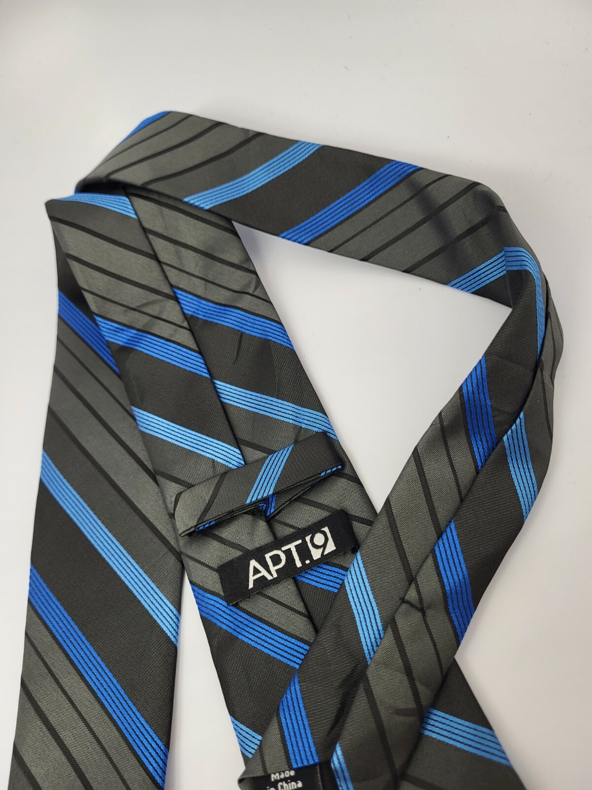 Apt. 9 Polyester Tie Gray Blue Black Stripes Men Necktie Skinny 55.5 x 2.7/8
