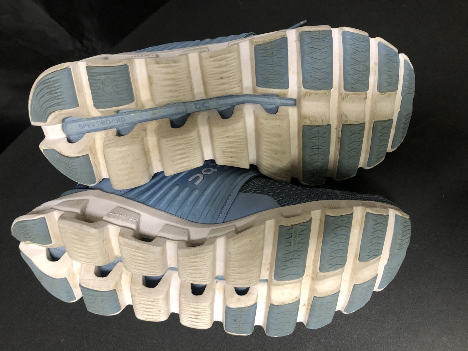 On Cloud Running Shoes Women’s Size 7 Blue/Gray