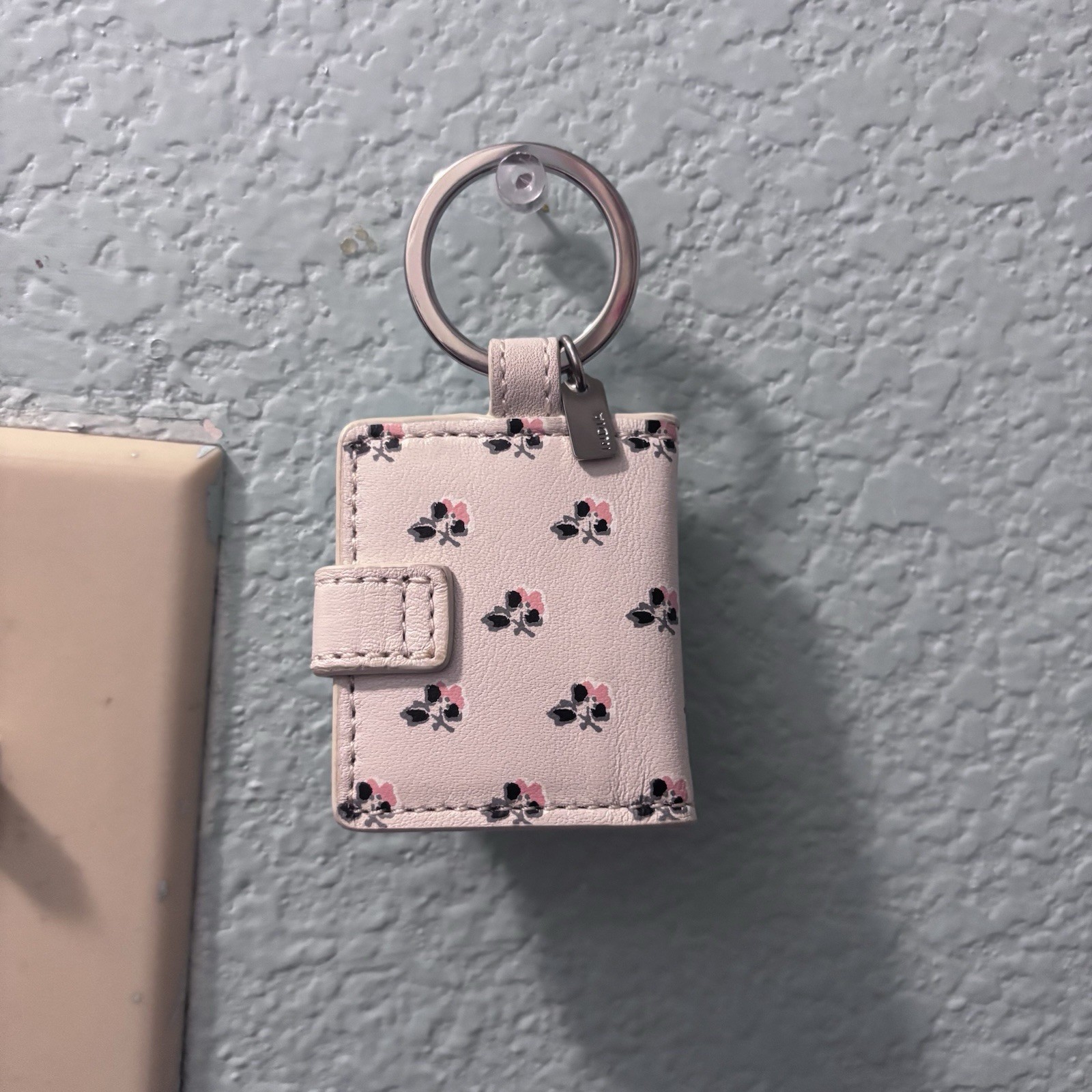 Coach White Flower Leather Photo Frame Holder Keychain Purse Charm