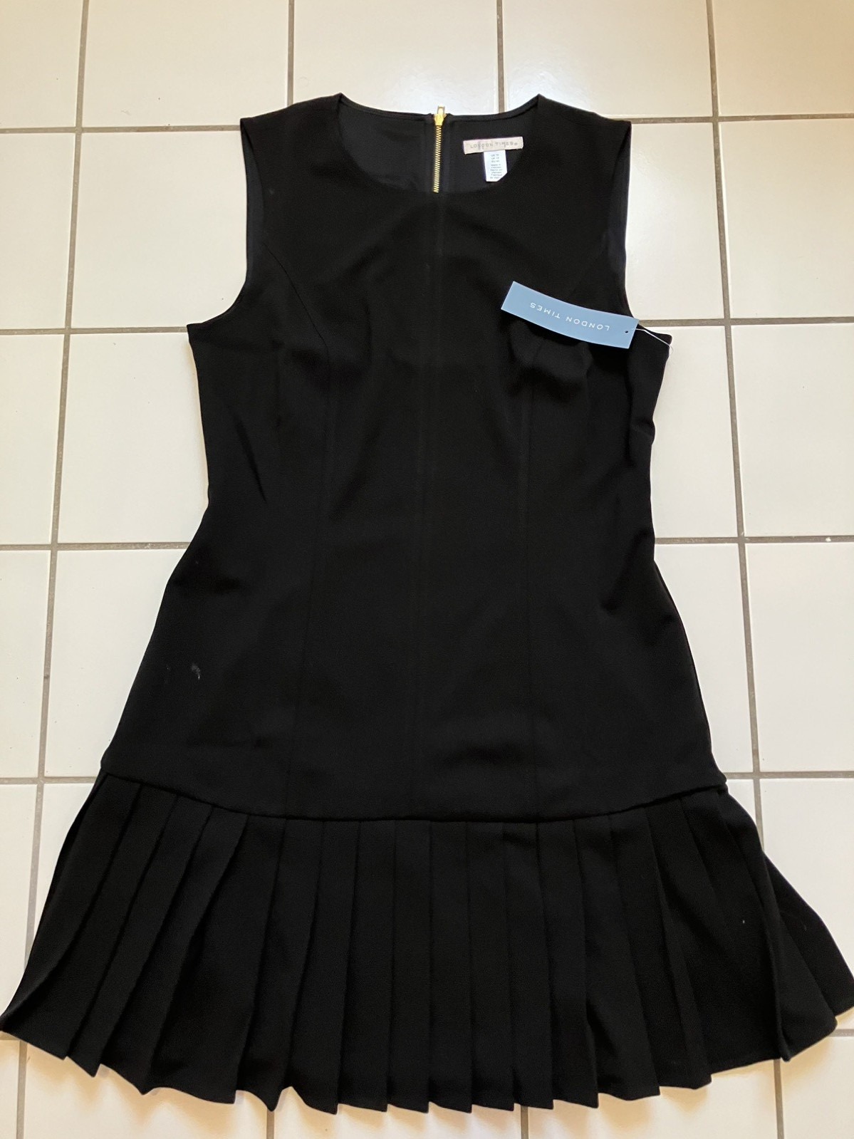 Women’s London Times Size 10 Black Sleeveless Pleated Drop Waist Dress -NWT