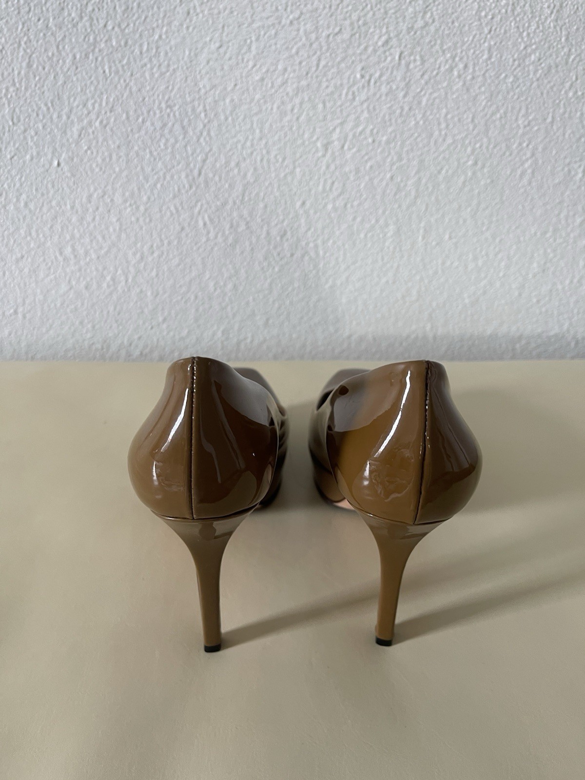 Gucci Women’s Brown Patent Leather Square Toe Slip On Pump Heels US 6.5