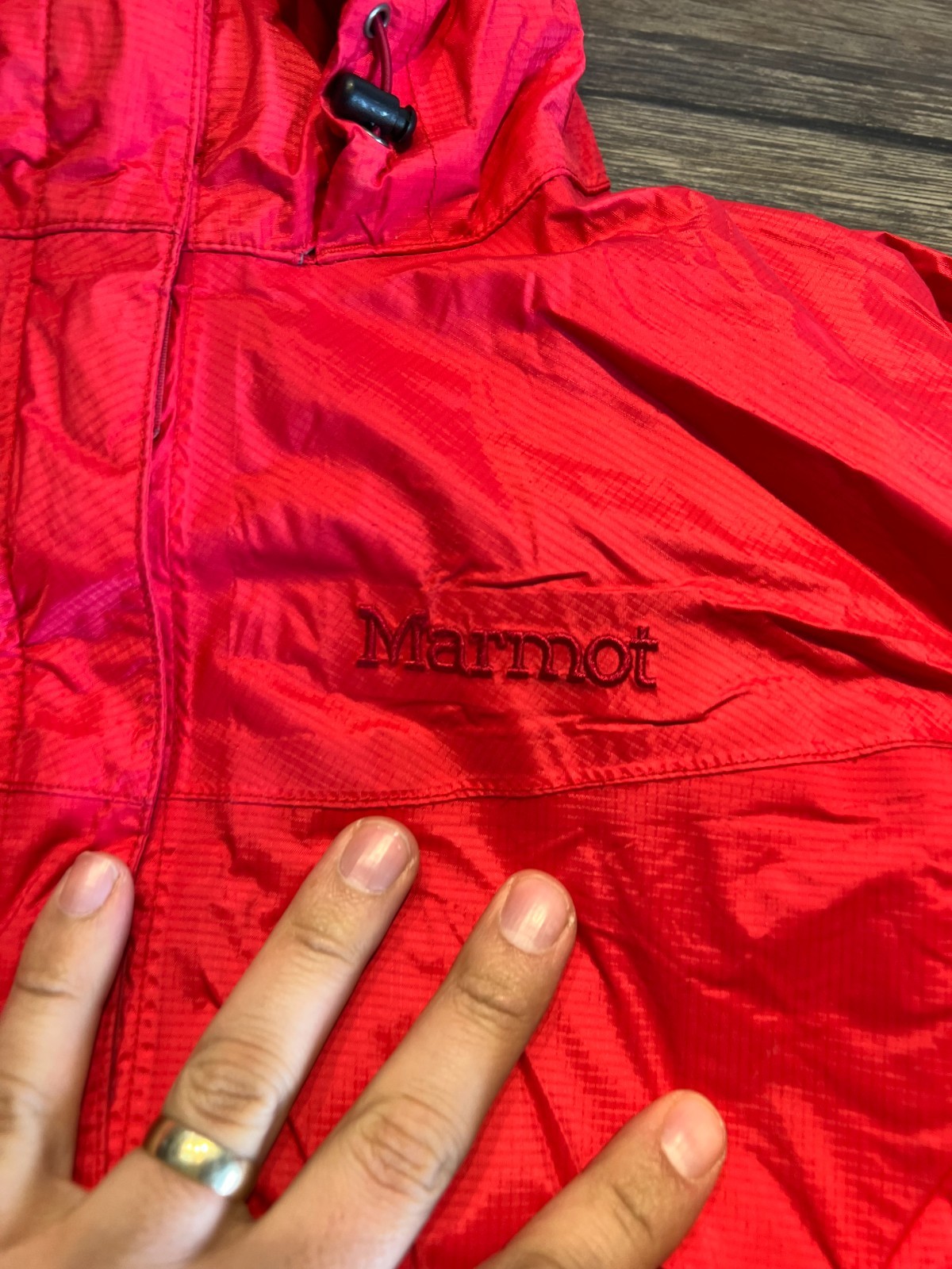 Marmot PreCip Rain Jacket Mens Large Red Hooded Waterproof Hiking Shell Coat