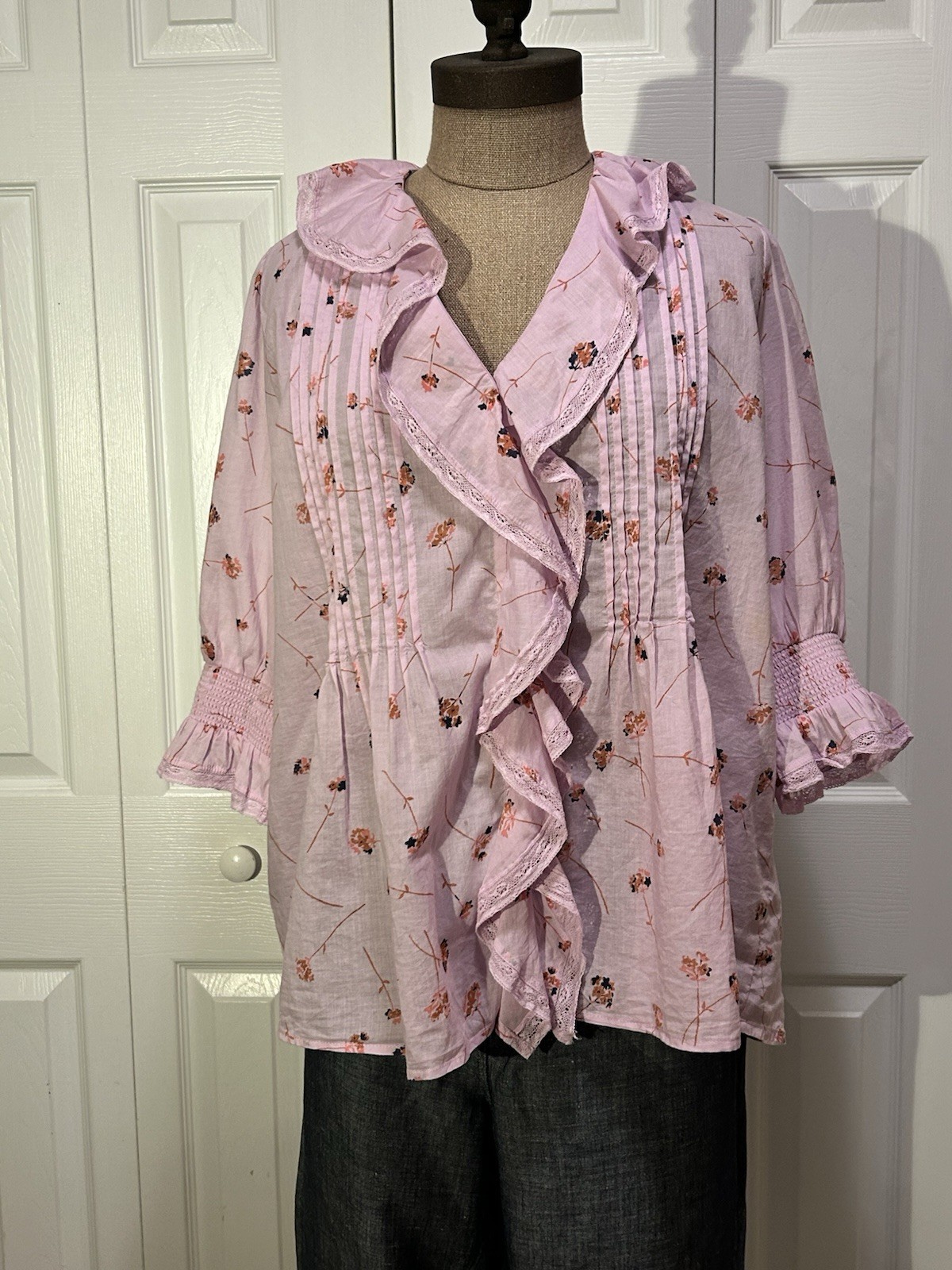 Sundance Women’s Pink Floral Button Front Collared Blouse L Cotton
