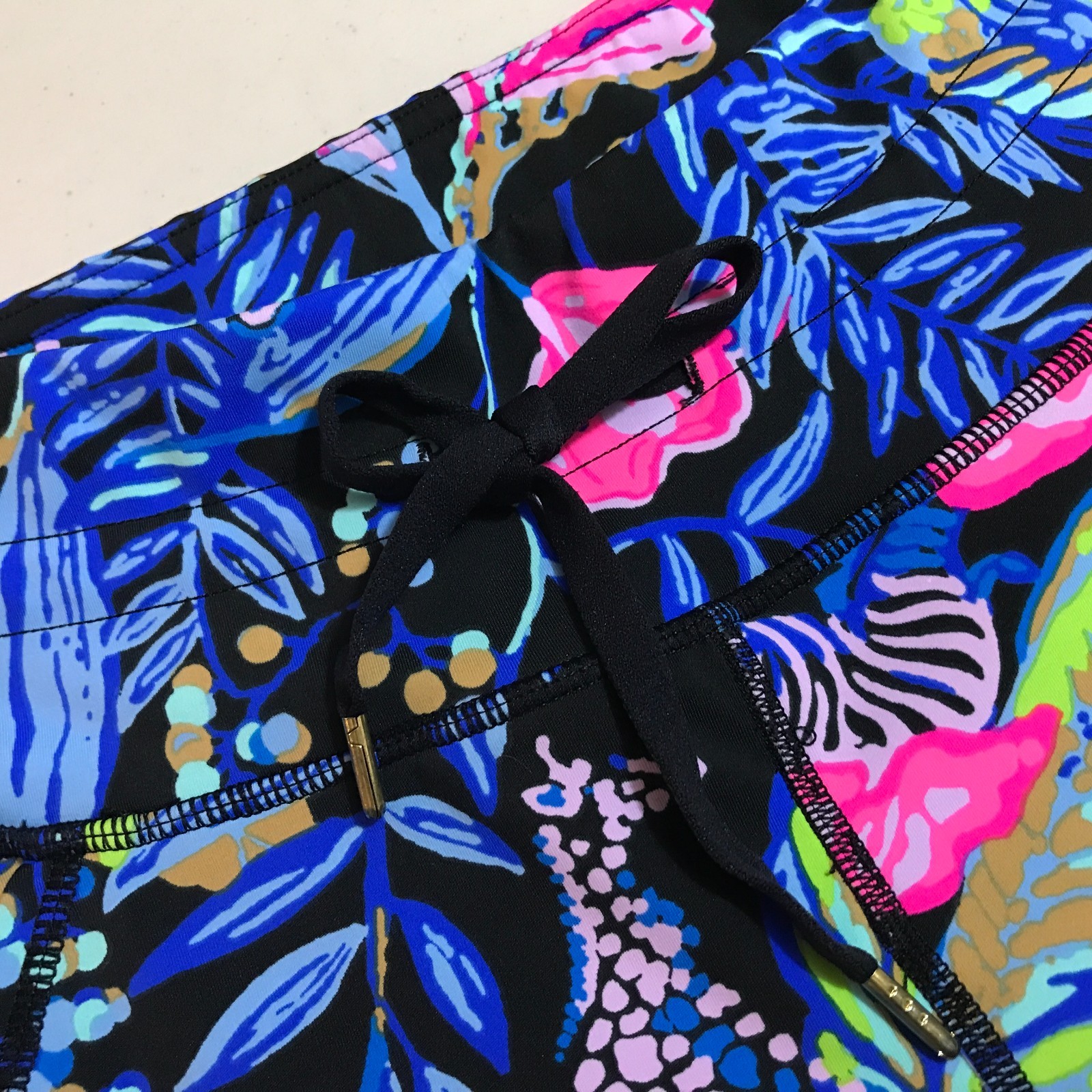 Lilly Pulitzer UPF 50+ Luxletic 28″ Island Jogger Pants Multicolor Floral XS