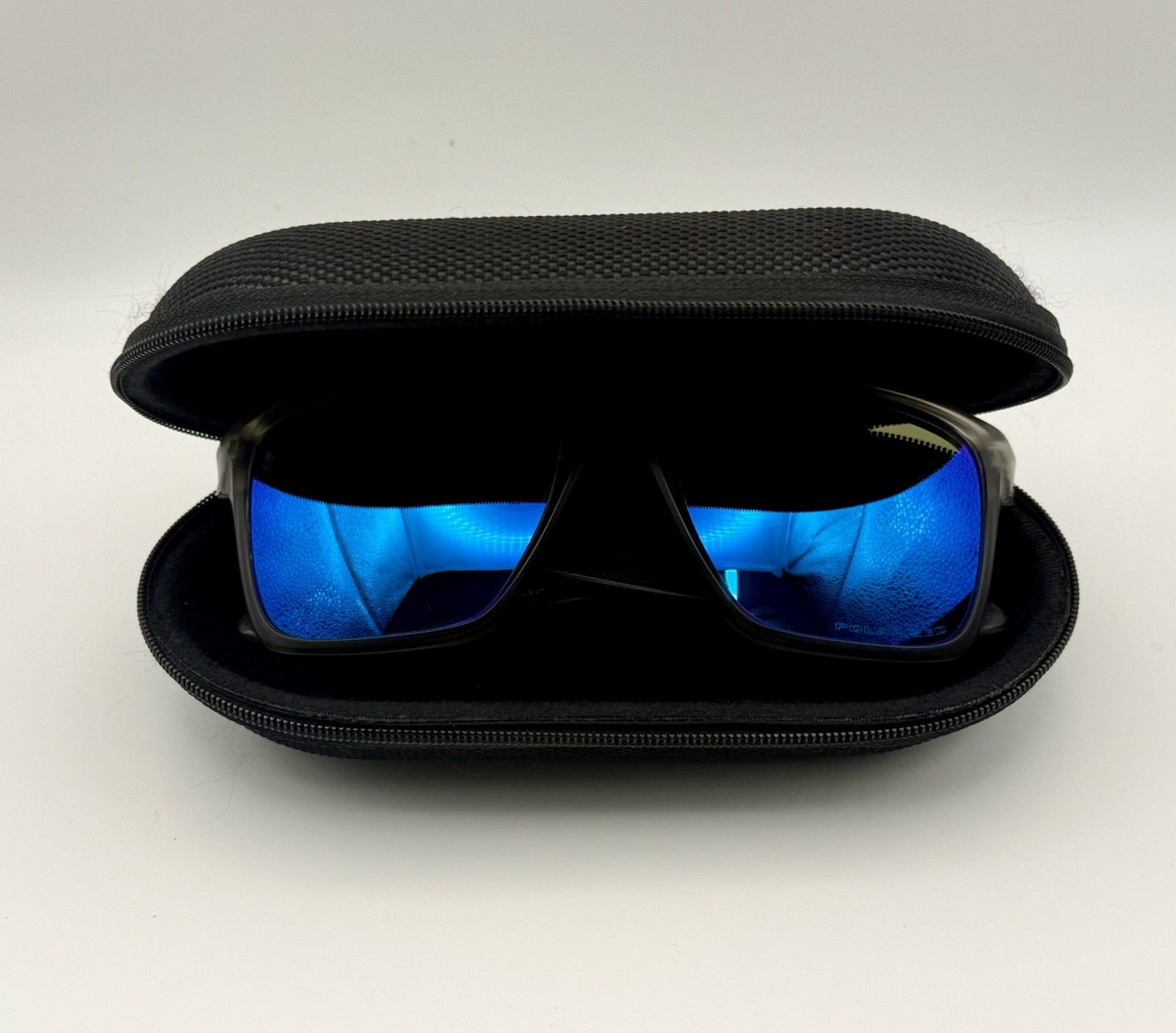 Oakley Sliver XL OO9341-5718 Polarized Sapphire Iridium Matte Grey Ink w/ Box