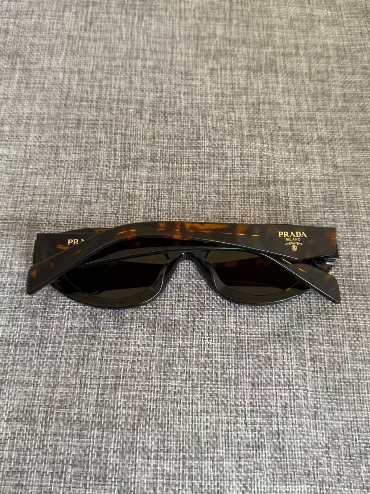 Authentic Prada SPR26Z Classic Tortoise Shell Frame Luxury Designer Sunglasses