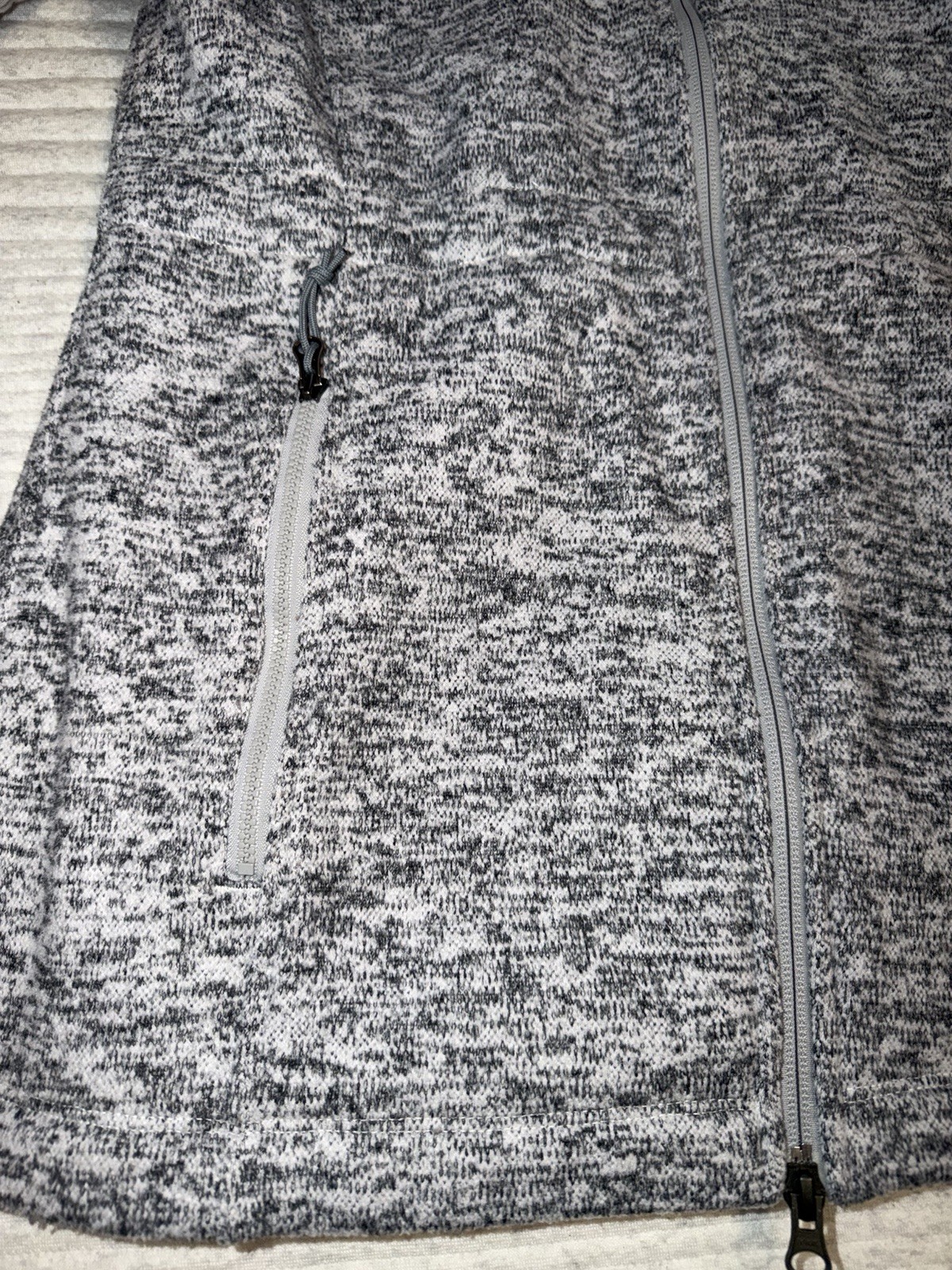 The North Face Women’s Two-Tone Dark/Light Gray Full Zip Jacket Lightweight