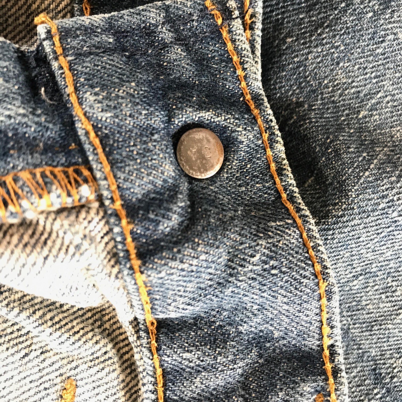 Vintage Levi’s Jeans 517 Mens 34×31 Blue Relaxed Fit Bootcut Distressed