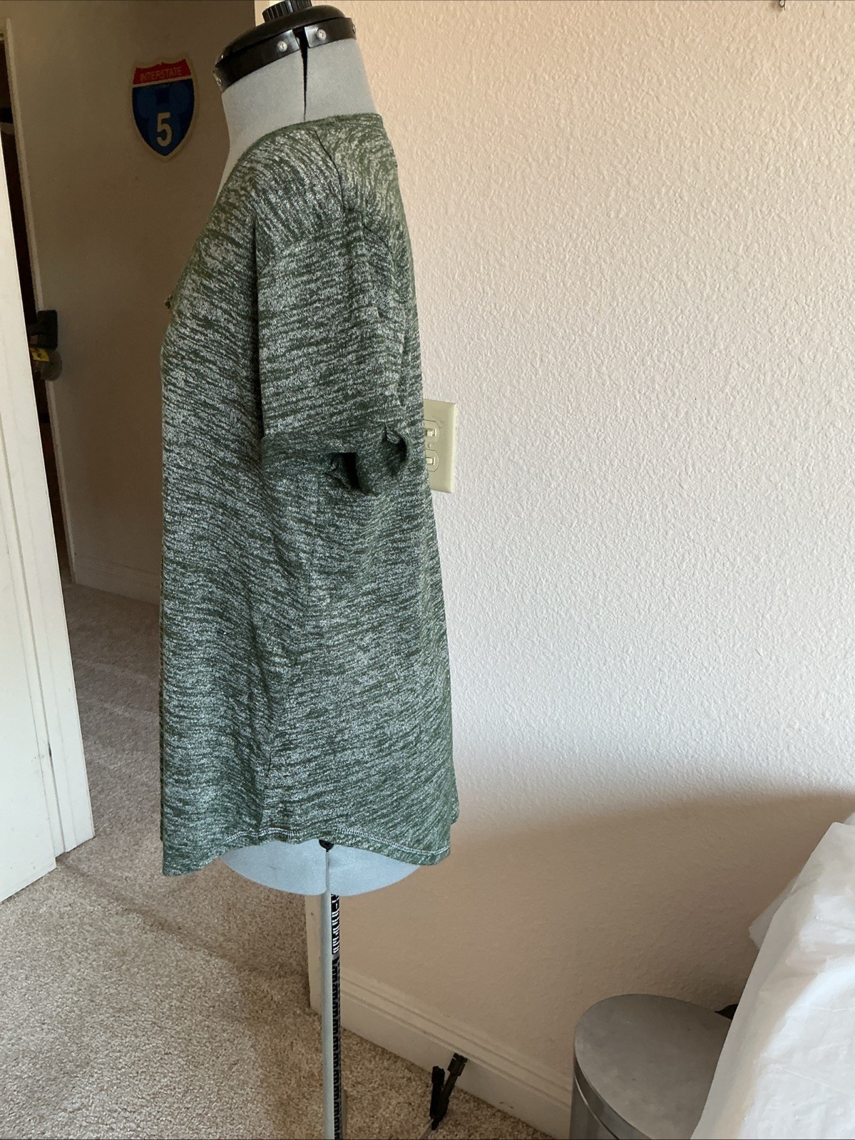 Set Of 4 a.n.a. blouse All Are Same Size 3 Of Theme Don’t Have A Tags