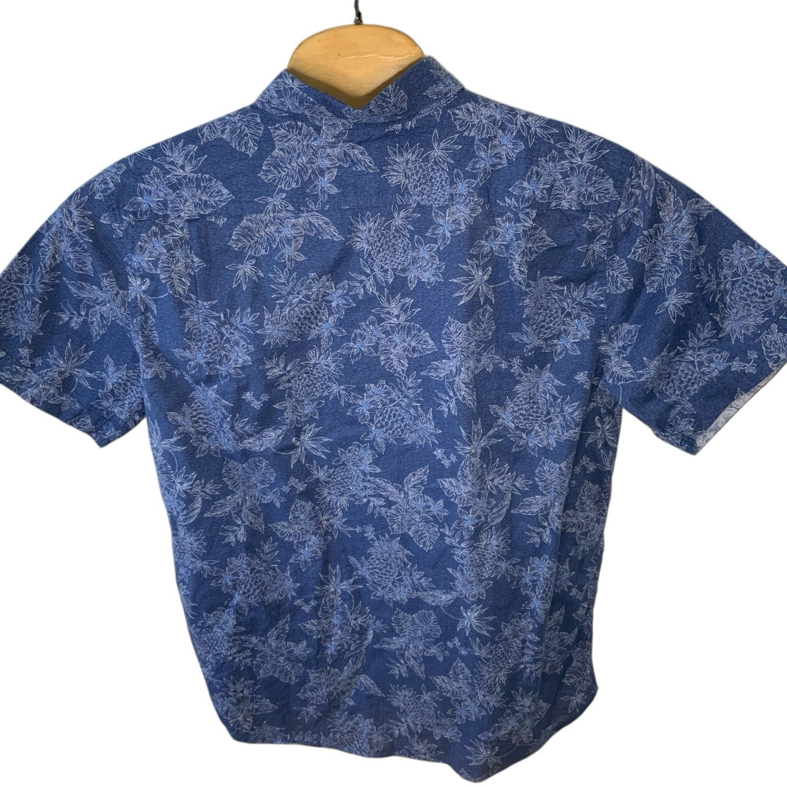 IZOD Saltwater Mens XL Button Up Shirt Hawaiian Pineapple Vacation Resort Blue