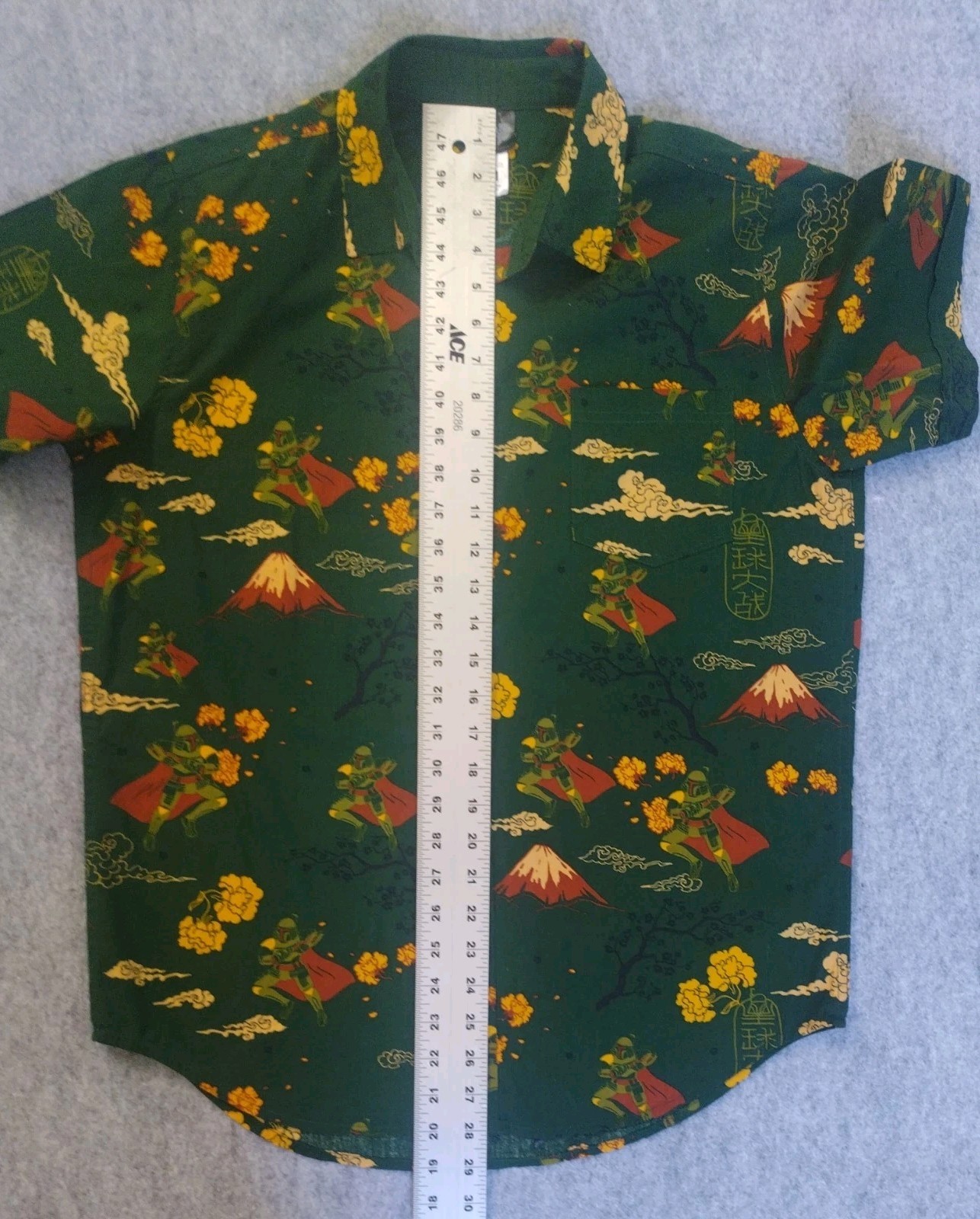 Star Wars Boba Fett Green Hawaiian Camp Shirt Short Sleeve Mount Fuji Mens Sz M