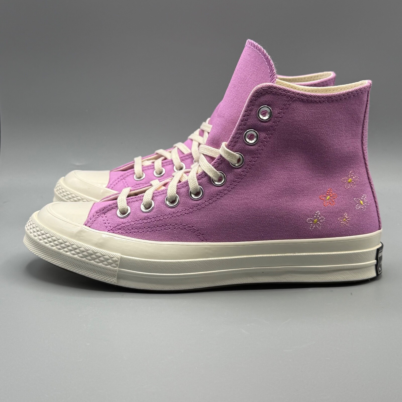 Converse Chuck 70 Women’s 8.5 Sneakers Pink Little Flowers High Top A11561F