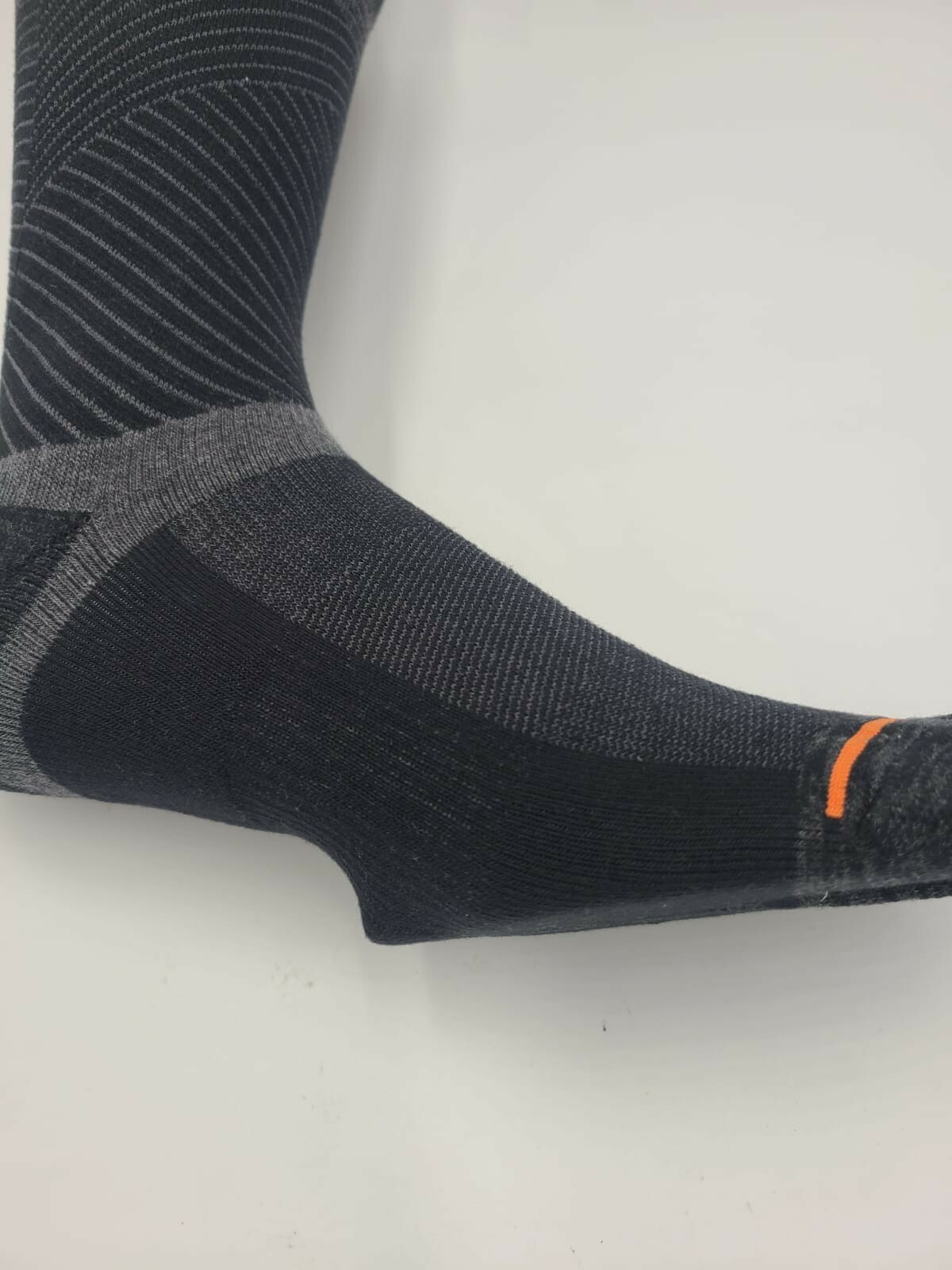 DOCKERS Ultimate Mens 6 Pairs Temperature Management Black Crew Socks Size 6-12