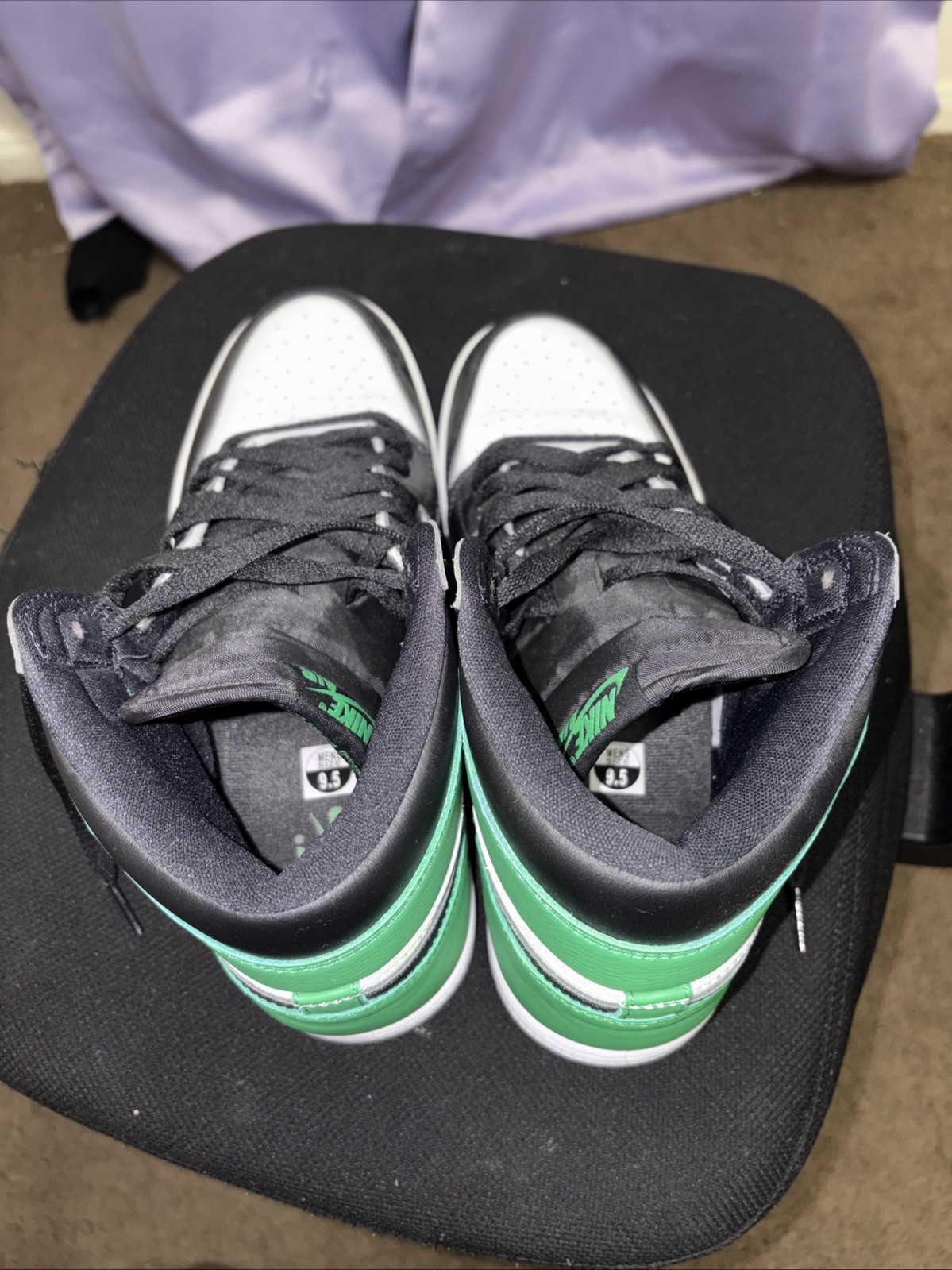 Nike Air Jordan 1 Retro High OG Sneakers Lucky Green, Size 9.5