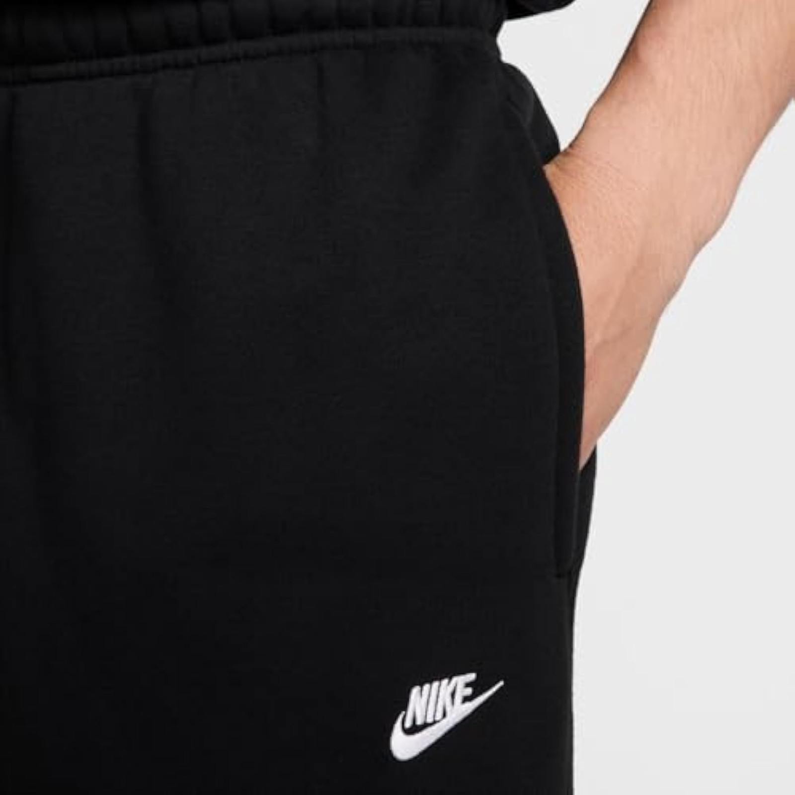 Nike Men’s Club Fleece Cargo Pants, Black/Black/White – Black/Black/White – Larg