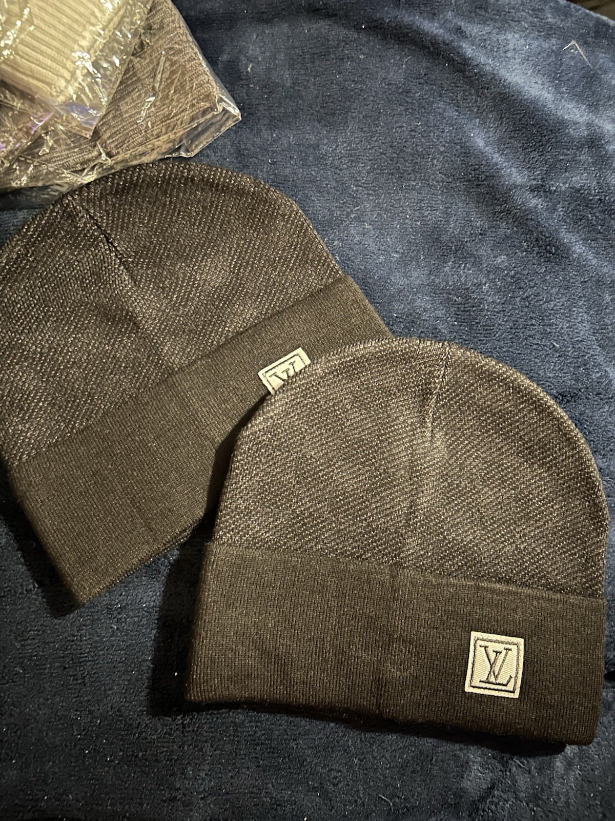 Lot of 4 Unisex Adult Knit Beanie Hats Black & White One Size LVO Logo
