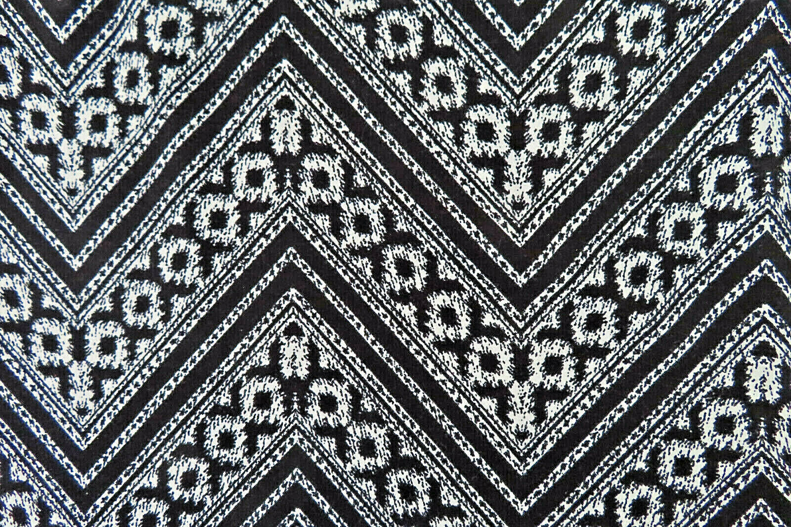 Pinc Women’s Black White Patternity Mynihility Patterns Mini Skirt Blouse Size S