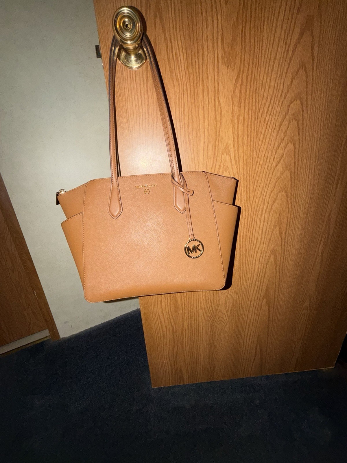 Michael Kors Medium Brown Zip Tote w/ Gold Hardware, Bag Charm, Inner Pockets