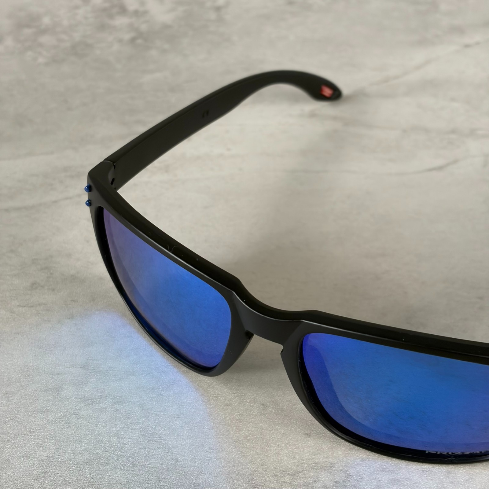Oakley 0OO9417 Men’s Holbrook XL Sunglasses