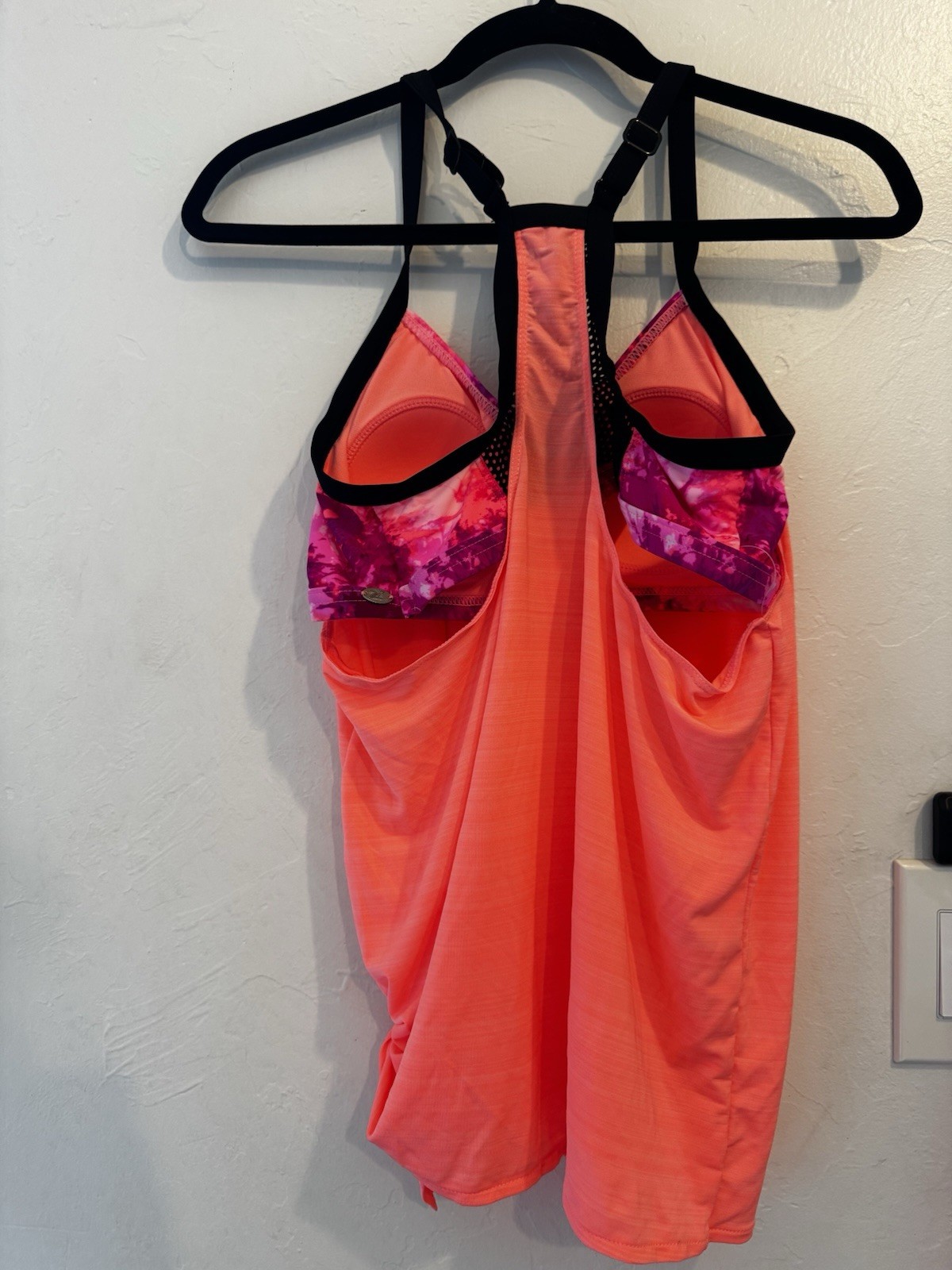 ZeroXposur UPF 30+ Quick Dry Built-In Bra Tank Camisole Women’s L Orange