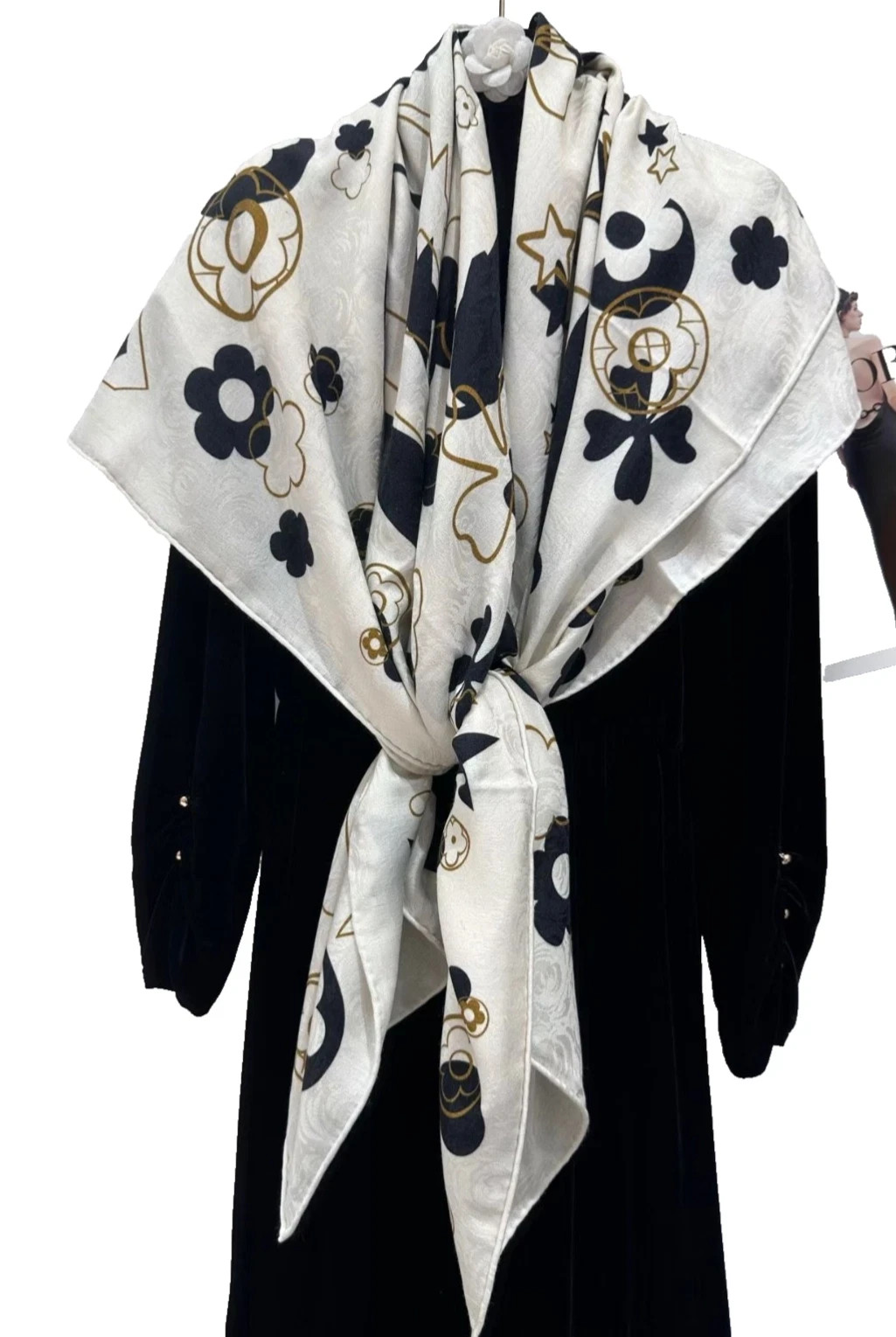 51″x51″Simple Style Print70shmere30%Silk Jacquard Thin Scarf130x130cm5124