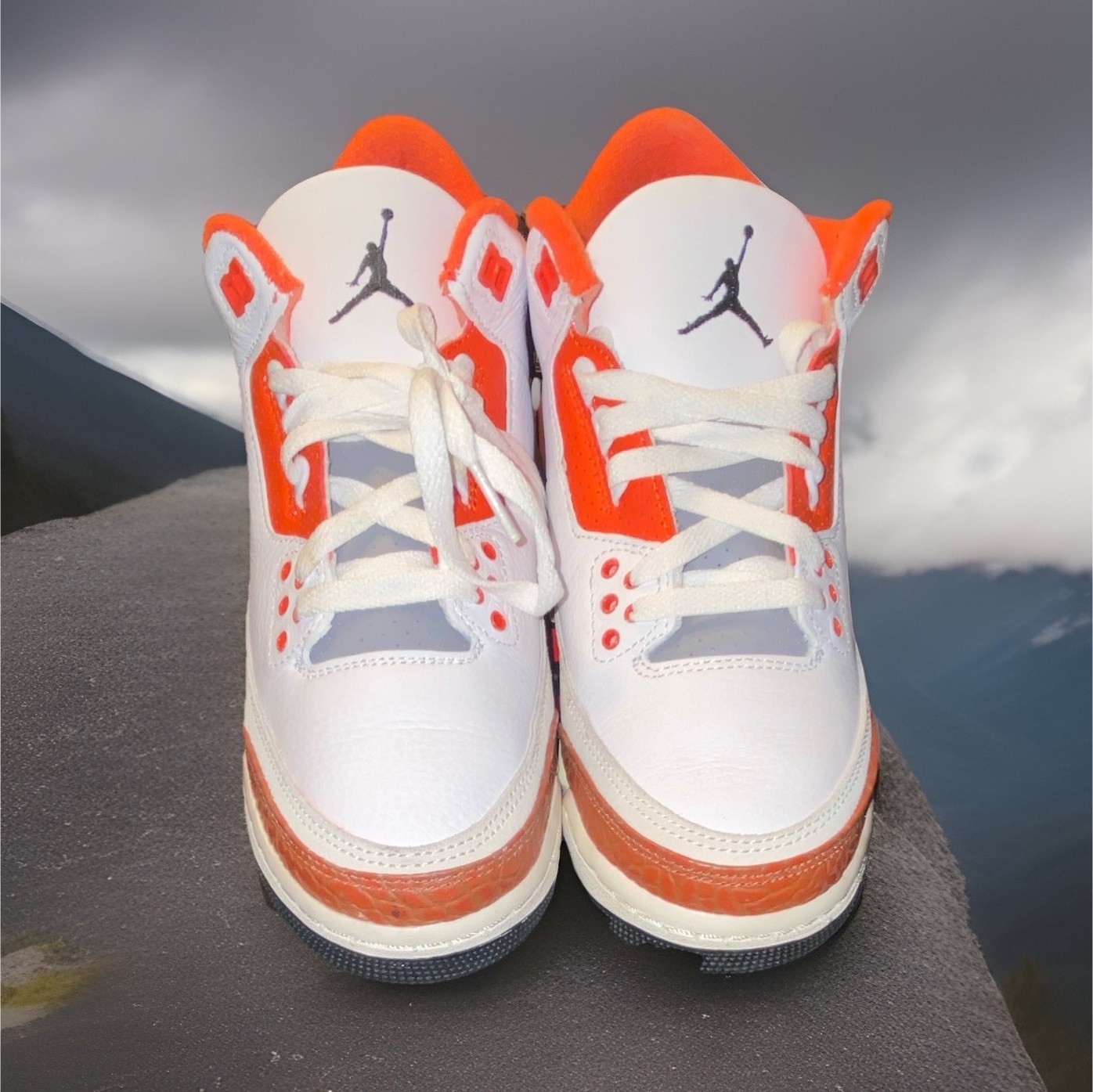 Jordan Air Jordan 3 Retro SE (GS) 7Y White/Orange/Gray Leather Mid Top