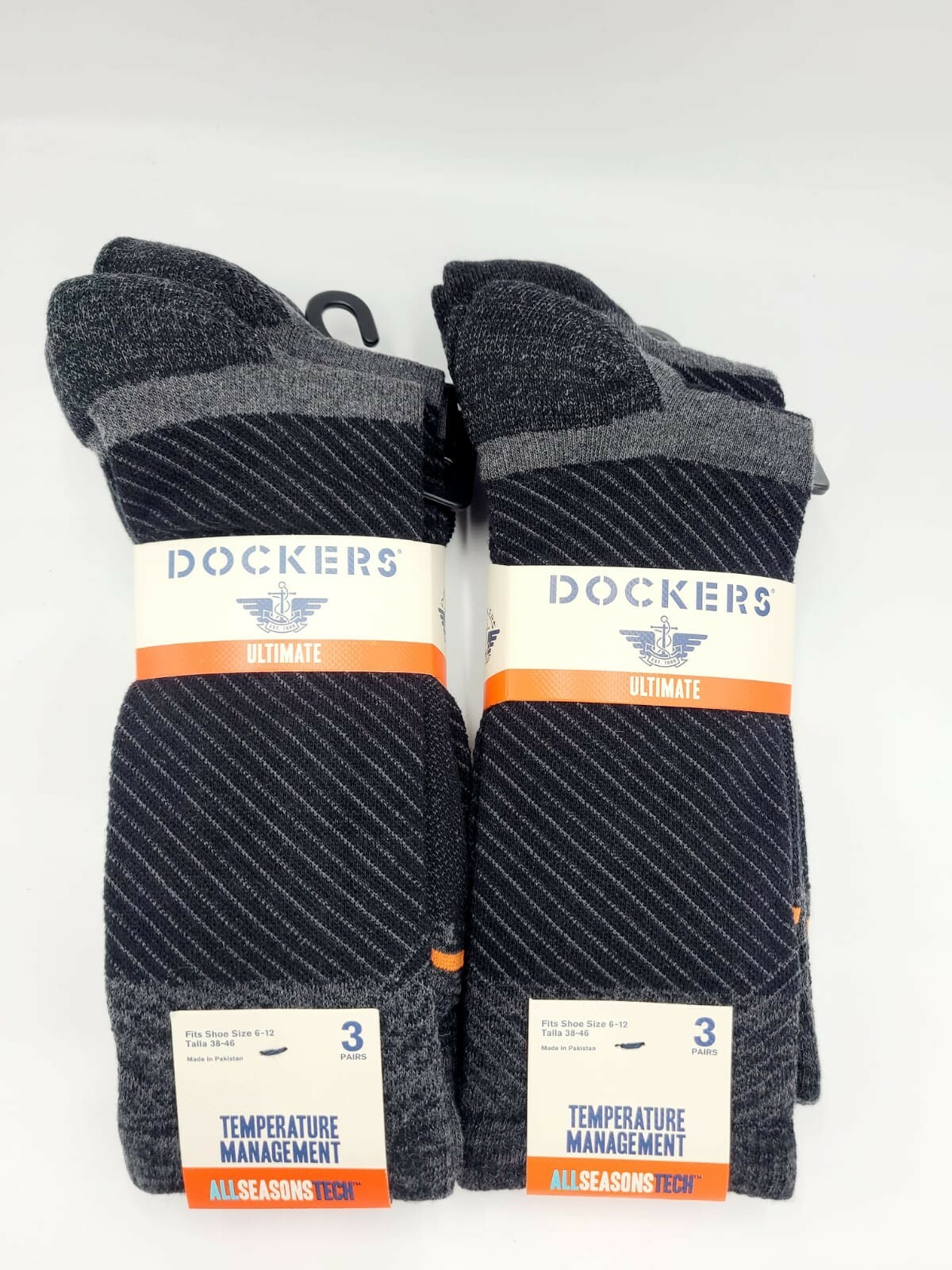 DOCKERS Ultimate Mens 6 Pairs Temperature Management Black Crew Socks Size 6-12