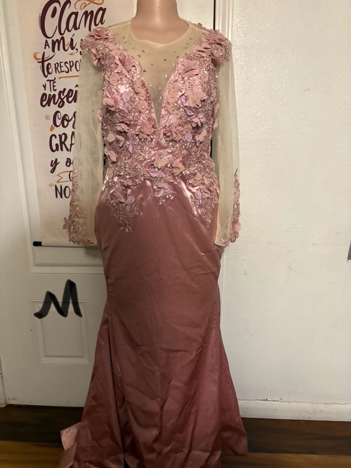 Pink Satin Tulle Long Gown Beaded Embroidered Applique V-Neck LS M Zip