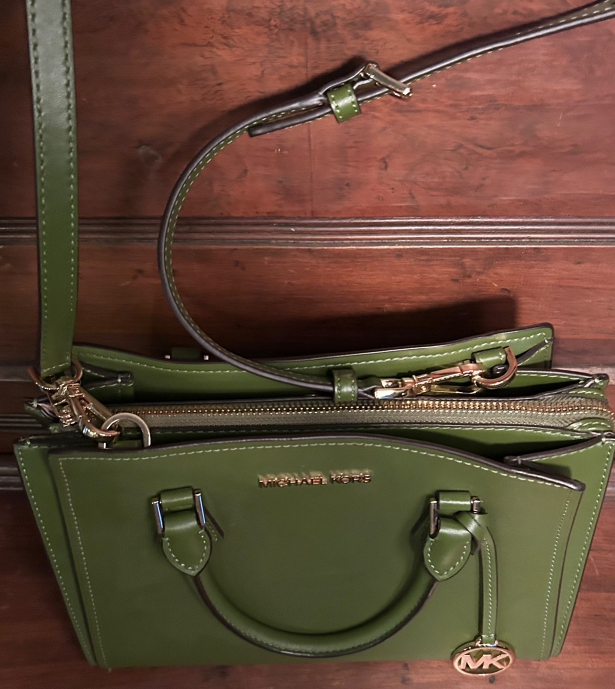 Michael Kors HOPE Evergreen Saffiano Leather Medium Messenger Crossbody Bag NICE