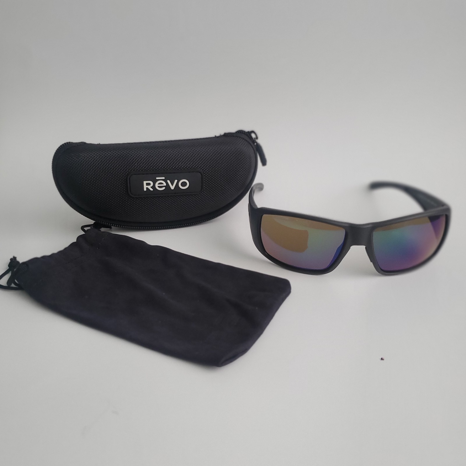 Revo Dune Matte Brown Polarized Evergreen Lens Sunglass. RE 1202 02 GN