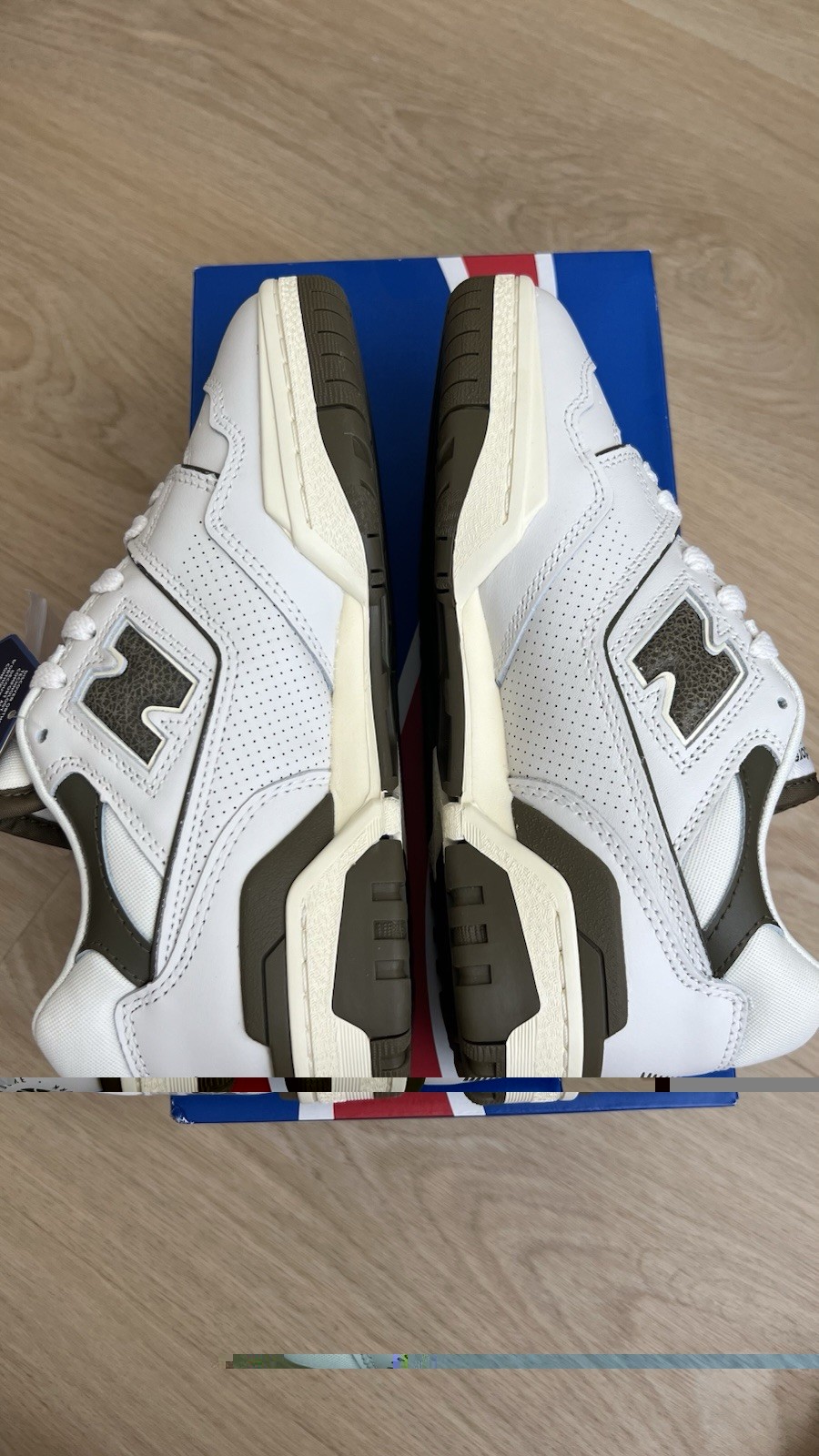 New Balance Aimé Leon Dore x 550 White/Olive Low Top Leather Sneaker BB550AD1