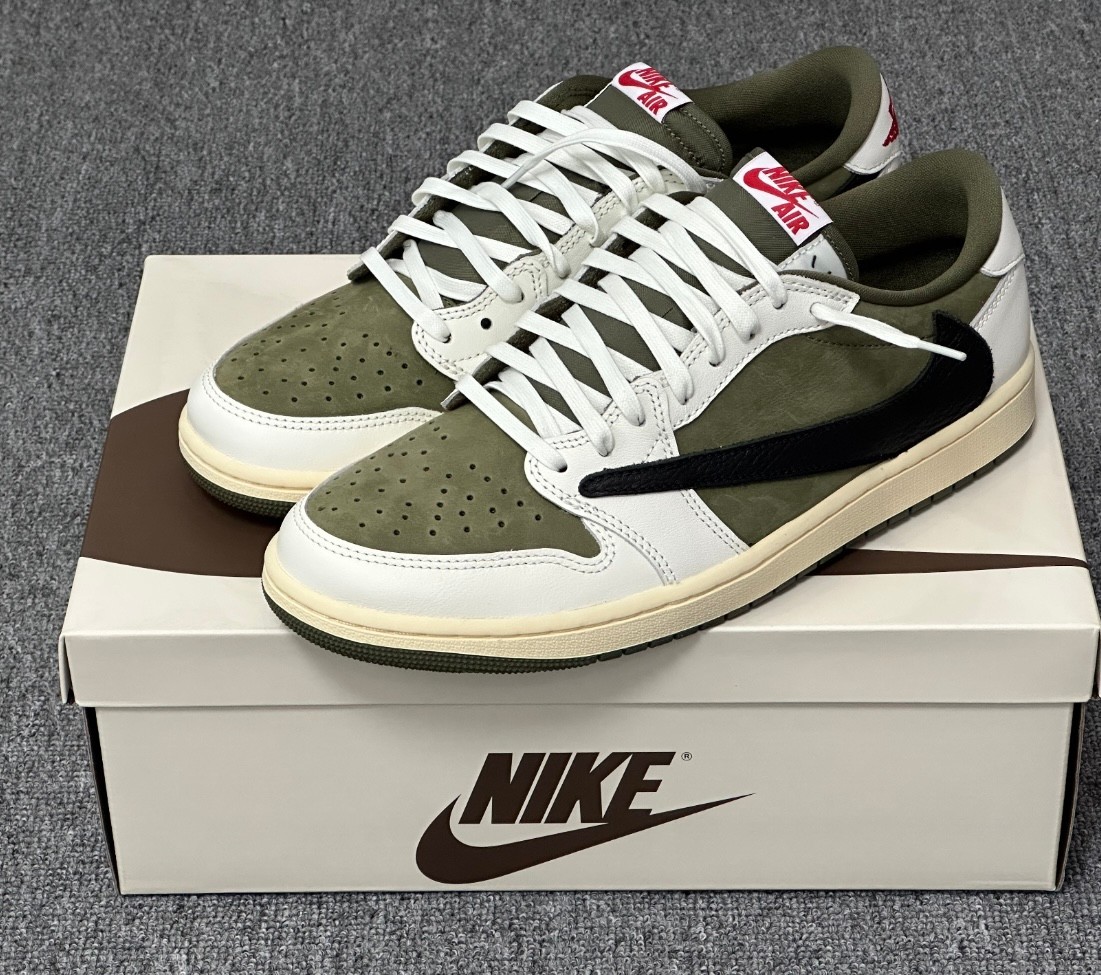 Men’s Travis Scott AJ1 “Medium Olive” DZ4137-600 US Size 7-12