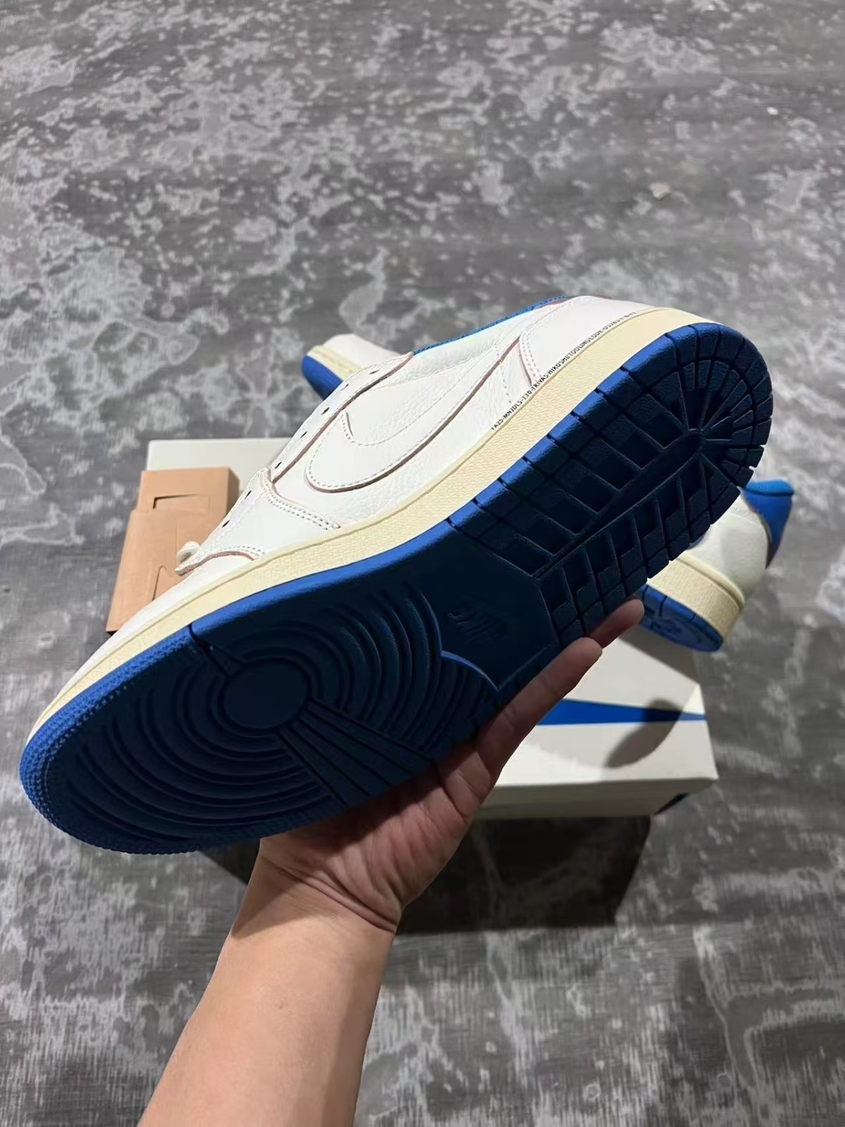 New Fragment Design x Travis Scott x Air Jordan 1 Retro Low DM7866-104