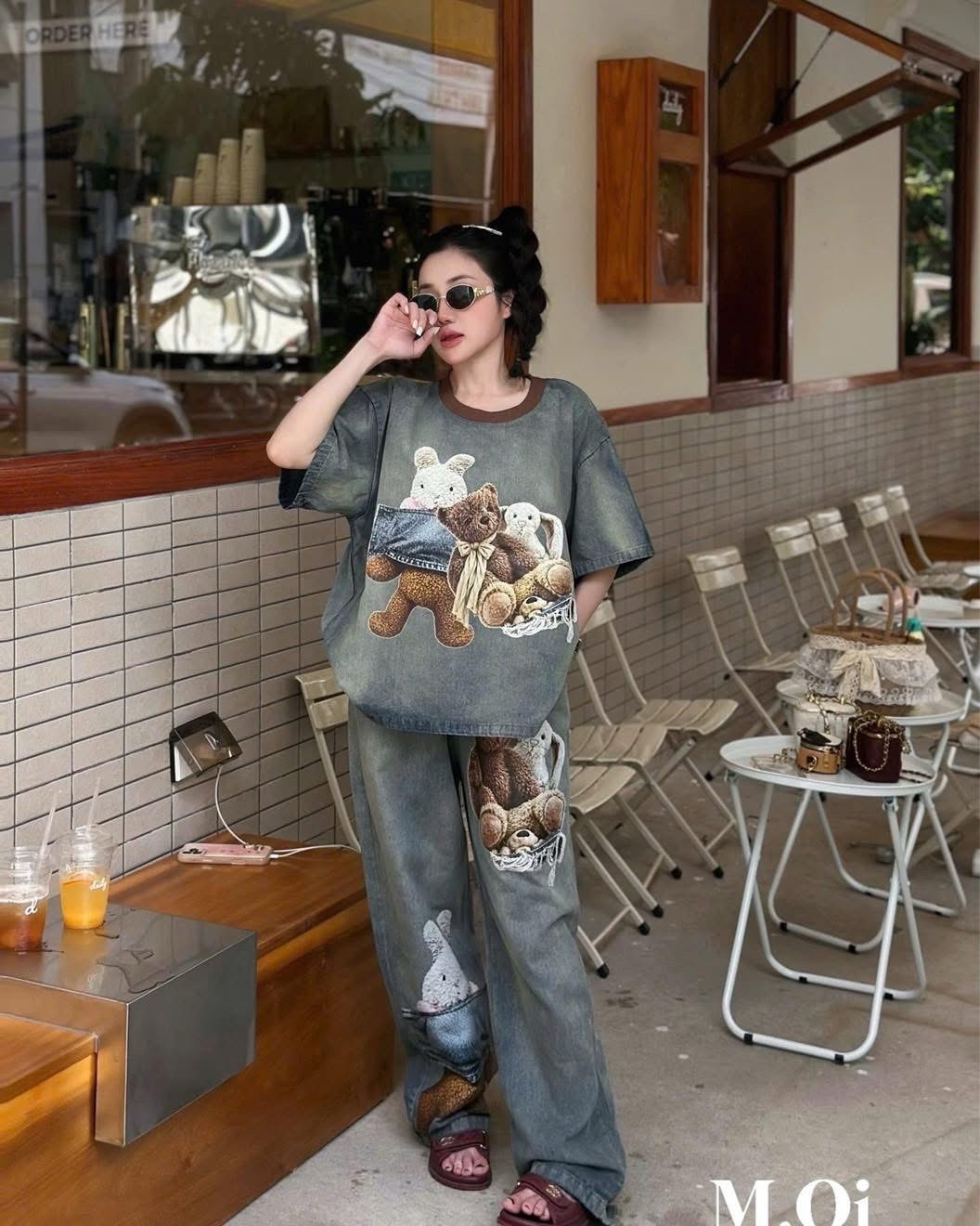 Women’s Gray Denim 2-Piece Outfit Set Teddy Bear Graphic Tee & Pants OS