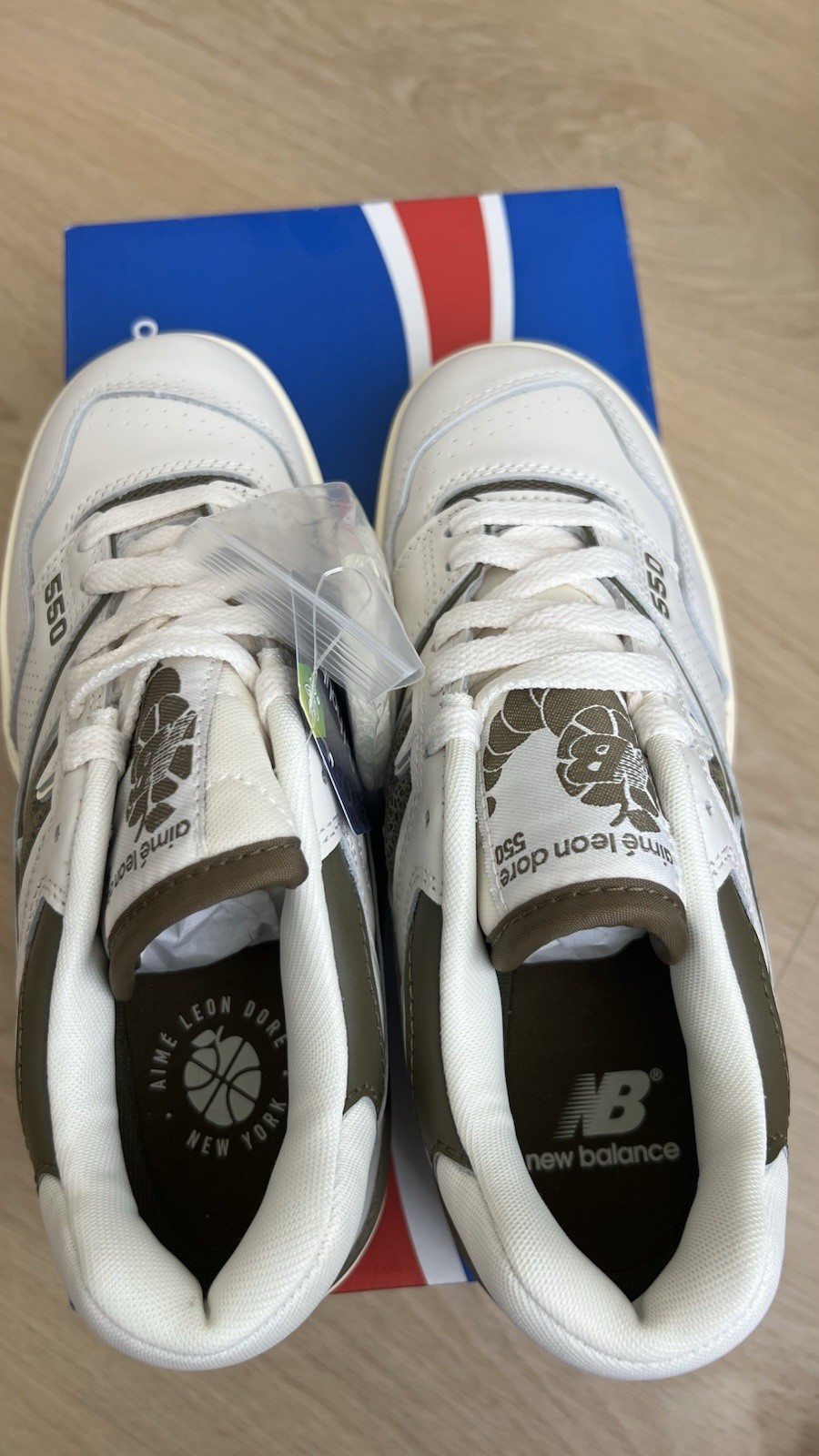 New Balance Aimé Leon Dore x 550 White/Olive Low Top Leather Sneaker BB550AD1