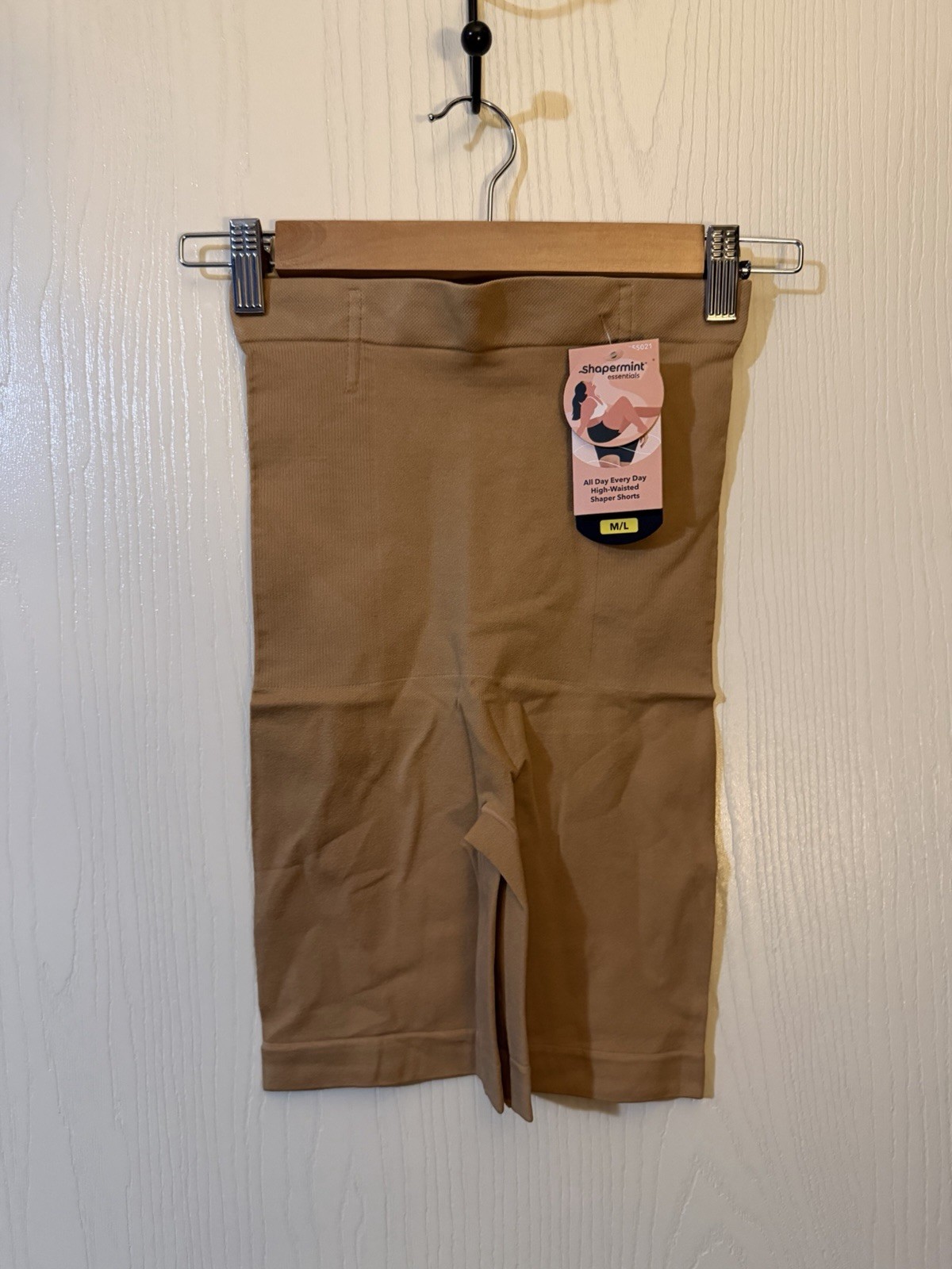Shapermint High Waisted Shaper Shorts Womens Medium/Large Tan Tummy Control