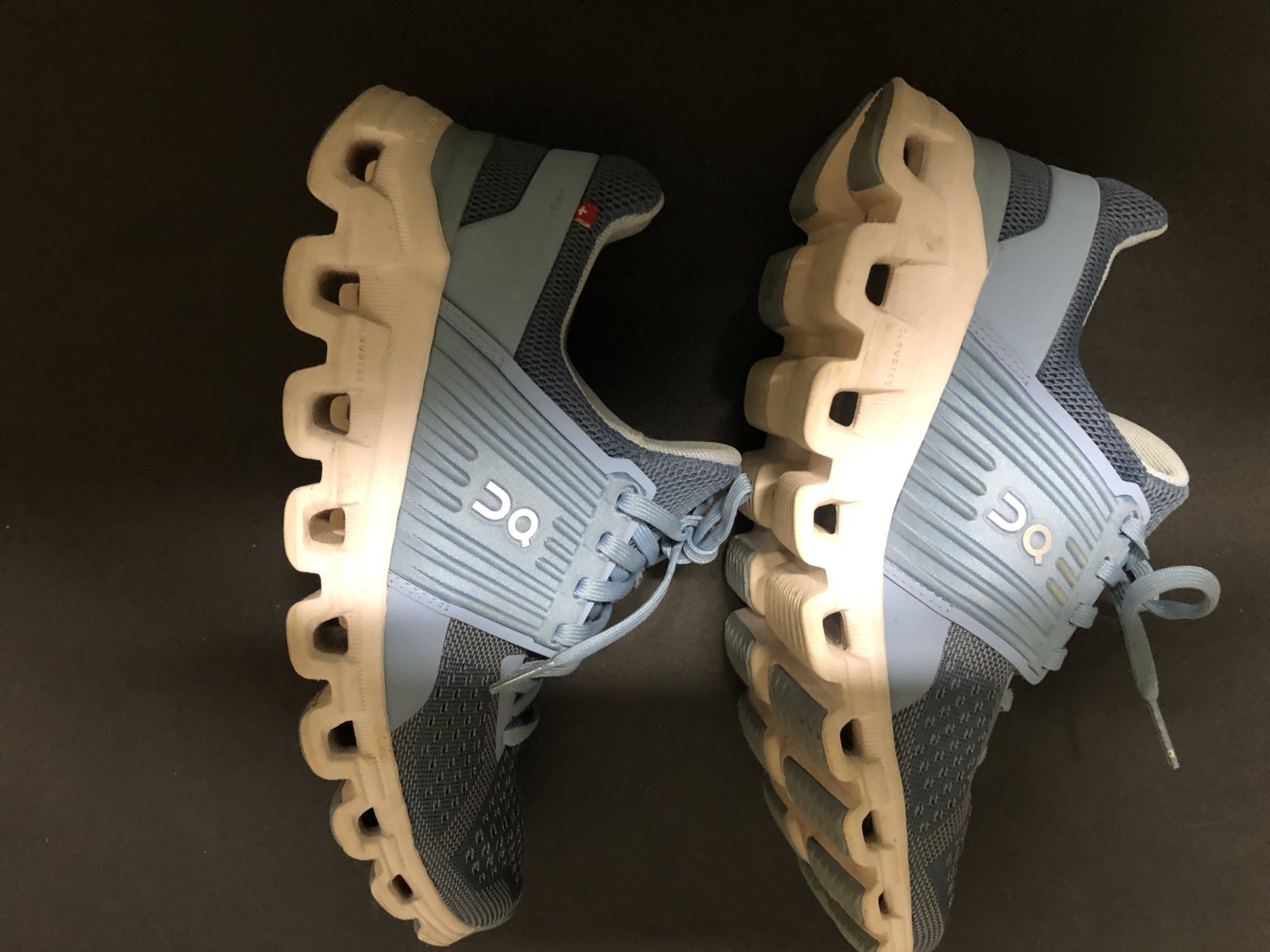 On Cloud Running Shoes Women’s Size 7 Blue/Gray