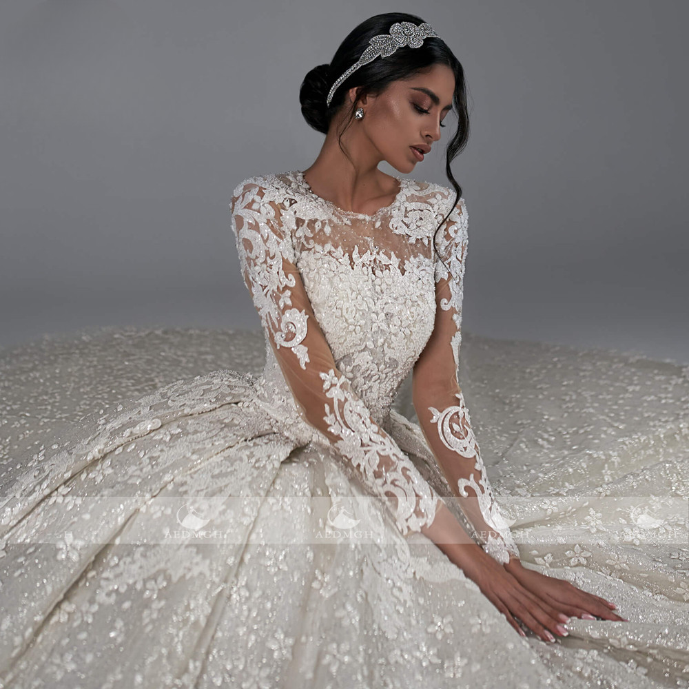 Luxury Wedding Dresses Long Sleeves Beading Sequined Appliques Shiny Bridal Gown