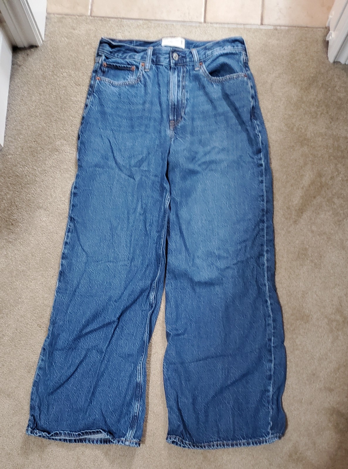 Abercrombie & Fitch Women’s Loose High Rise Wide Leg Jeans Dark Blue Size 28 6R