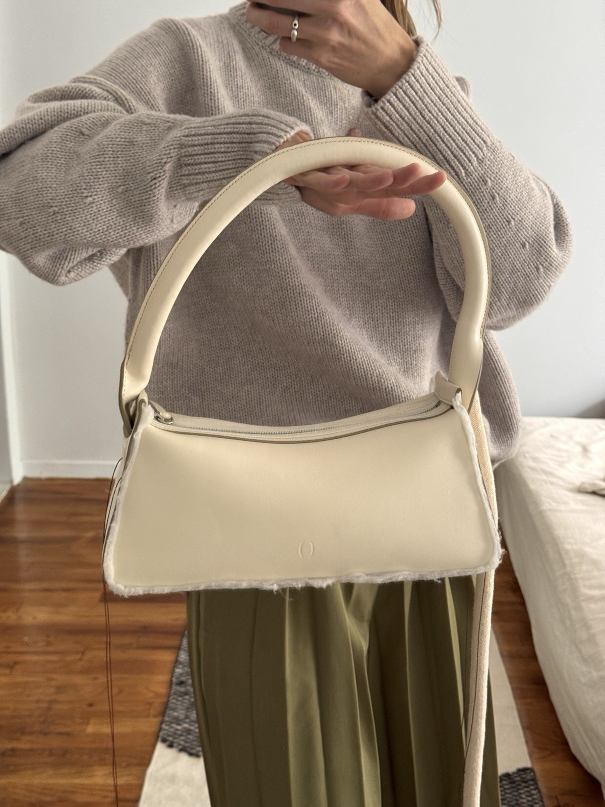 DENTRO Ivory Leather Baguette Shoulder Bag Tassel Strap Cream Made in Italy