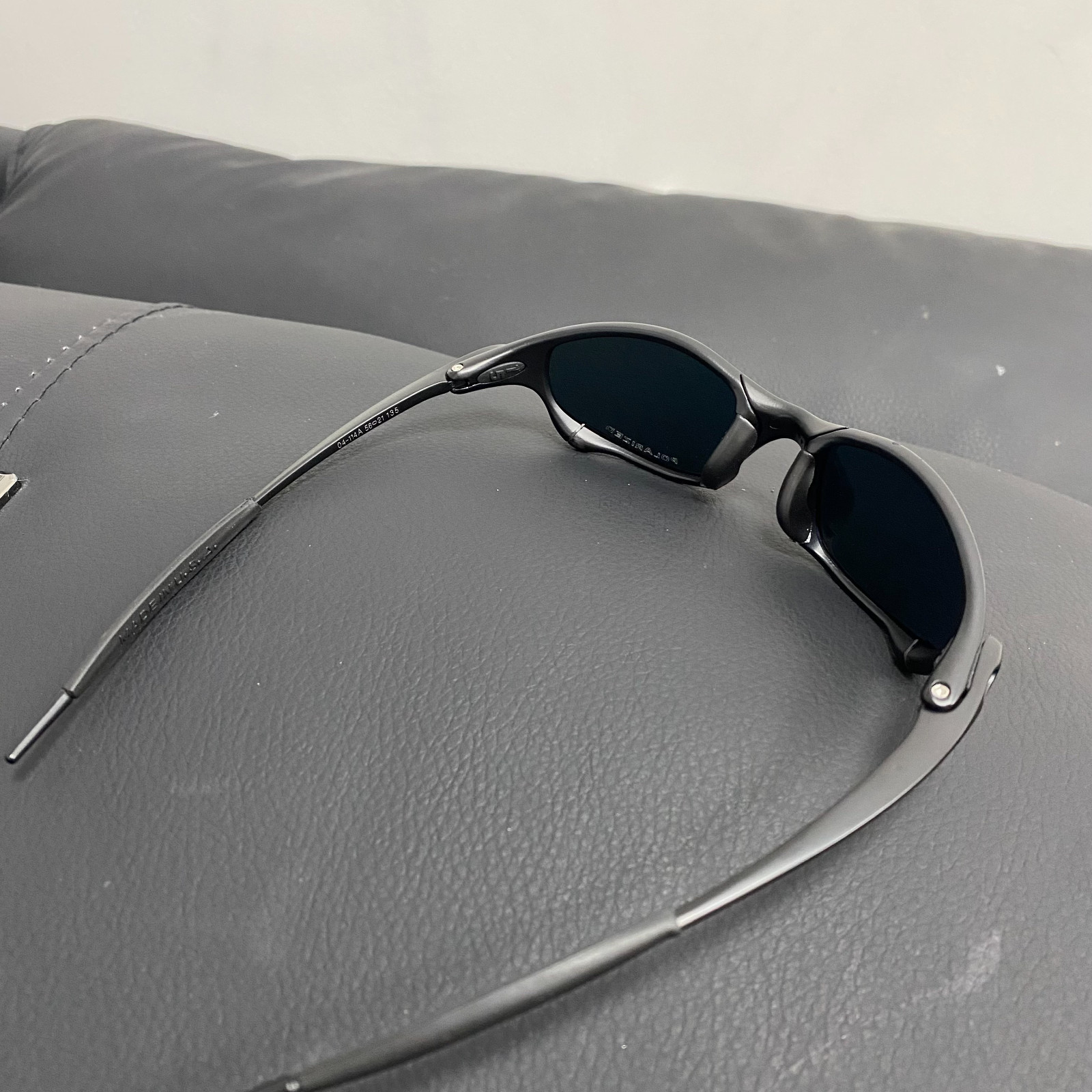 Oakley Juliet 1.0 X-Metal Polarized Sunglasses Red Lens Black Frames Vintage