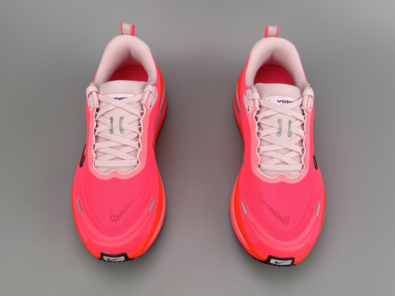 Vomero Plus Hyper Pink Bright Crimson HV8154-604