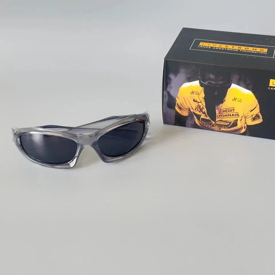 Oakley Monster Dog 00s Tech Vintage Polarized Sunglasses Clear Gray/Black lens