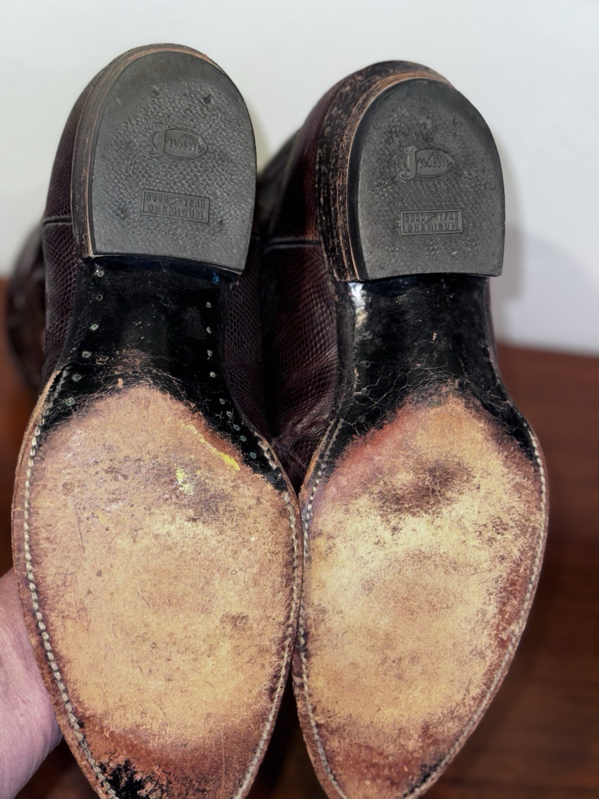 Vintage Justin 9090 Men’s 12 B Black Cherry iguana Lizard Cowboy Boots USA