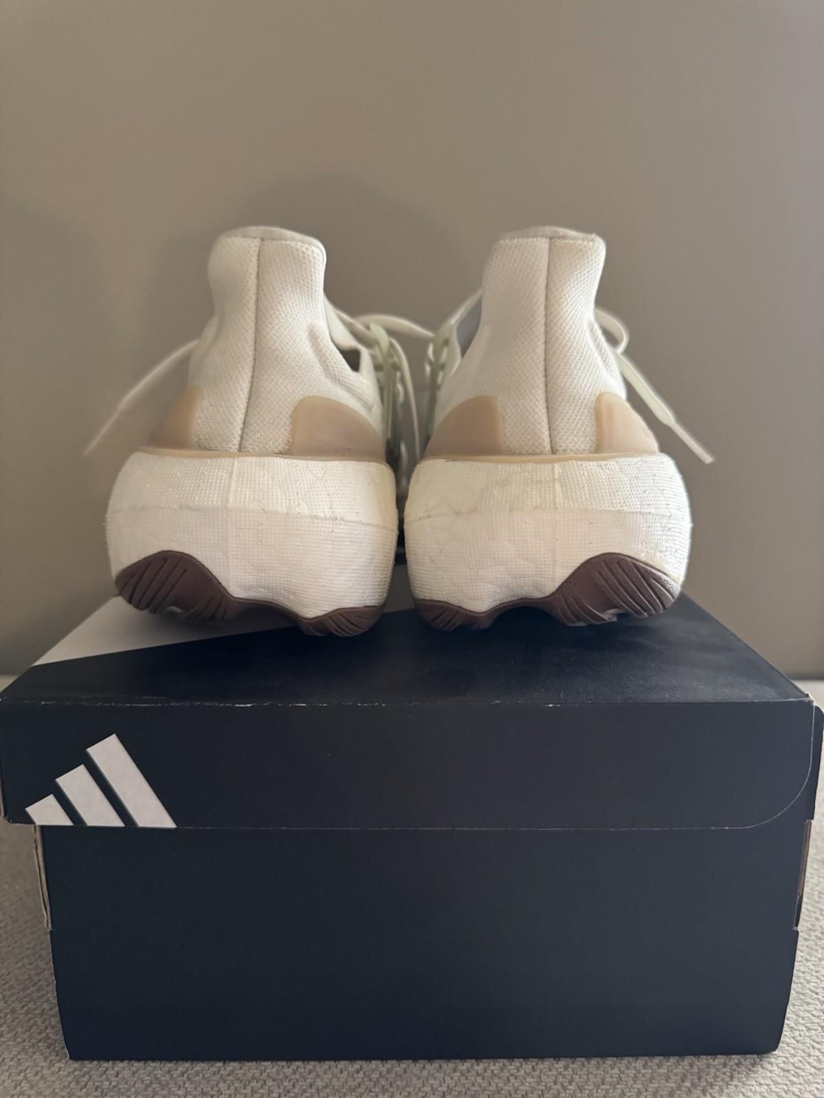 adidas UltraBoost Light unisex women’s 10.5 men’s 9.5 NO BOX