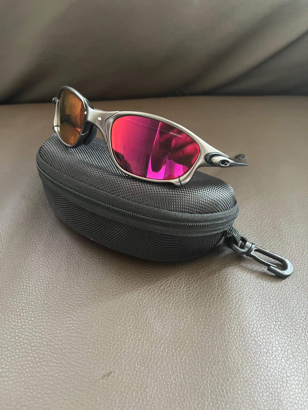 *Oakley Juliet 1.0 X metal sunglasses, metal frame and ruby lenses