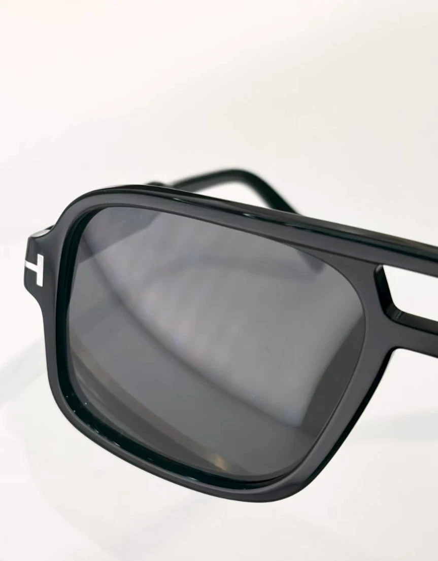 Tom Ford Falconer Sunglasses TF884 Black/Gray 60-18-140mm With Case New