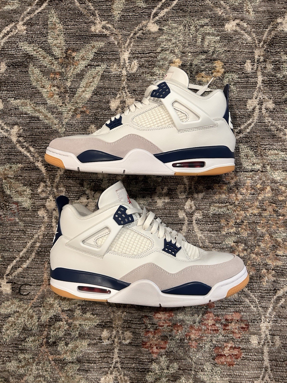 Nike SB x Air Jordan 4 Retro SP Navy White/Gum Leather Men’s DR5415-100