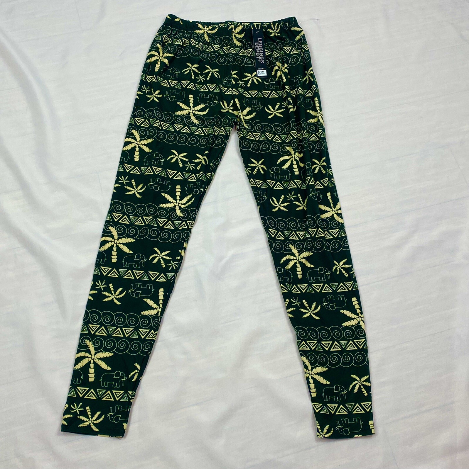 Leggings Depot Womens Elephant Palm Tree Soft Leggings Green Black One Size
