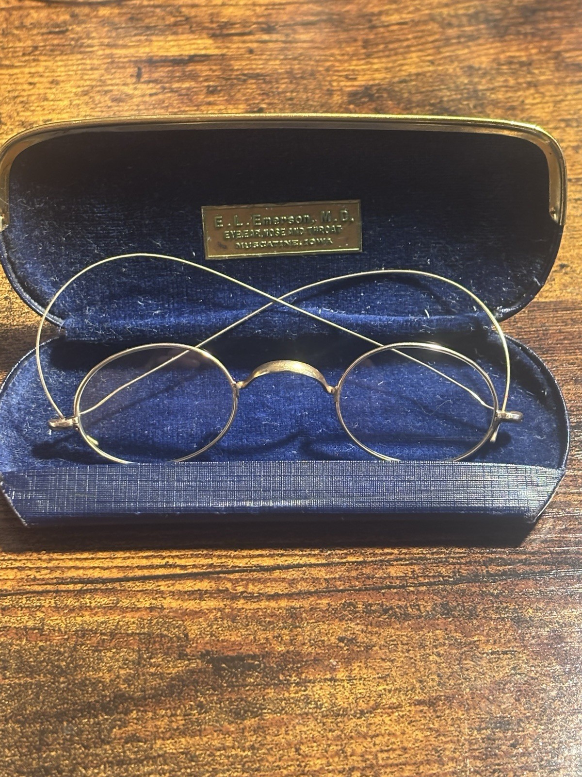 Vintage American Optical Gold Wire Rim Glasses Case Dr Emerson Muscatine IA AO